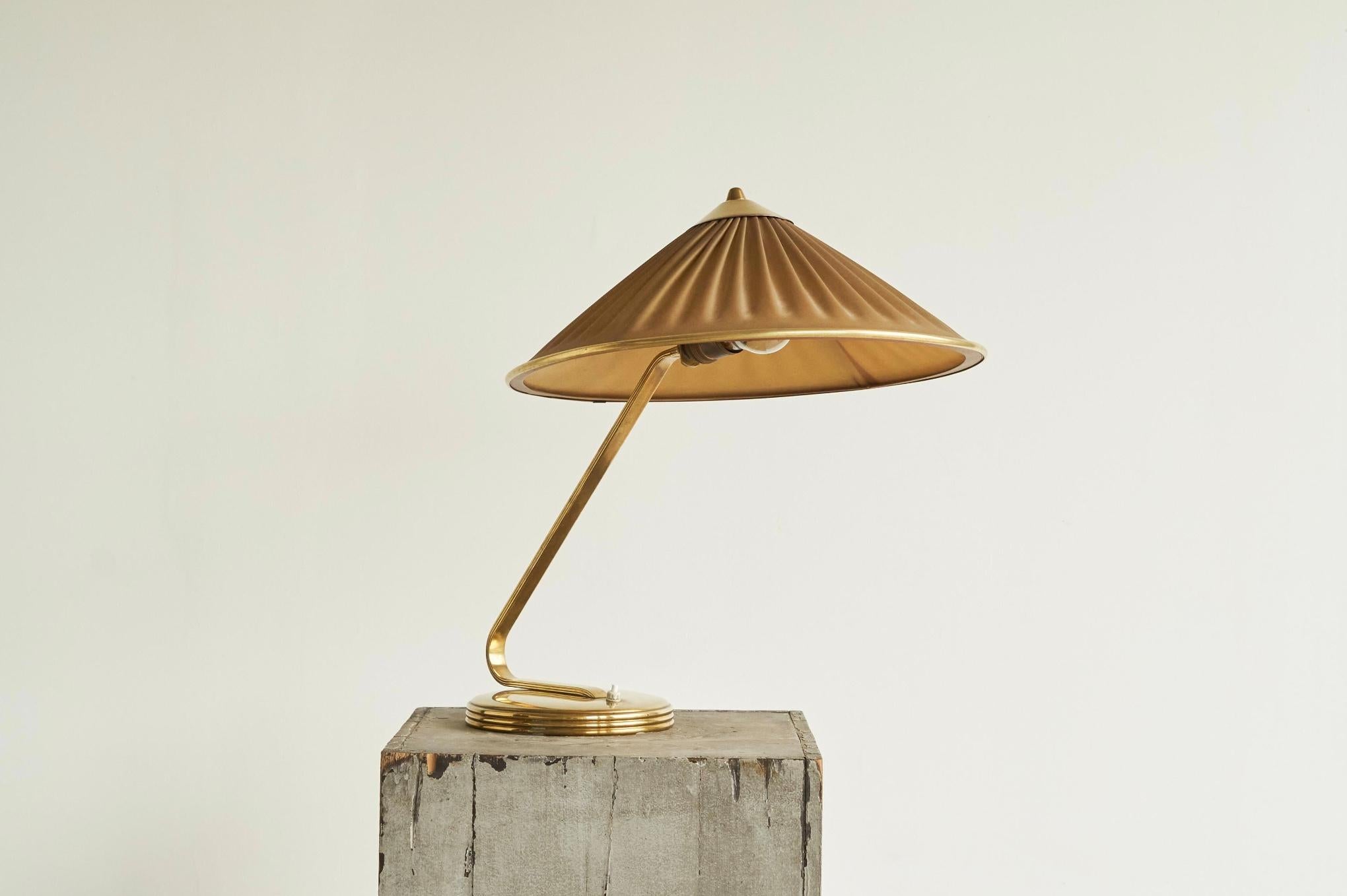 Elegant Table Lamp in Brass and Plissé Shade 1950s 3