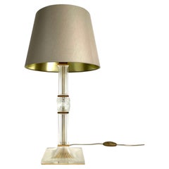 Elegant table lamp in frosted glass from Lalique. Model Josephine, designed 1948