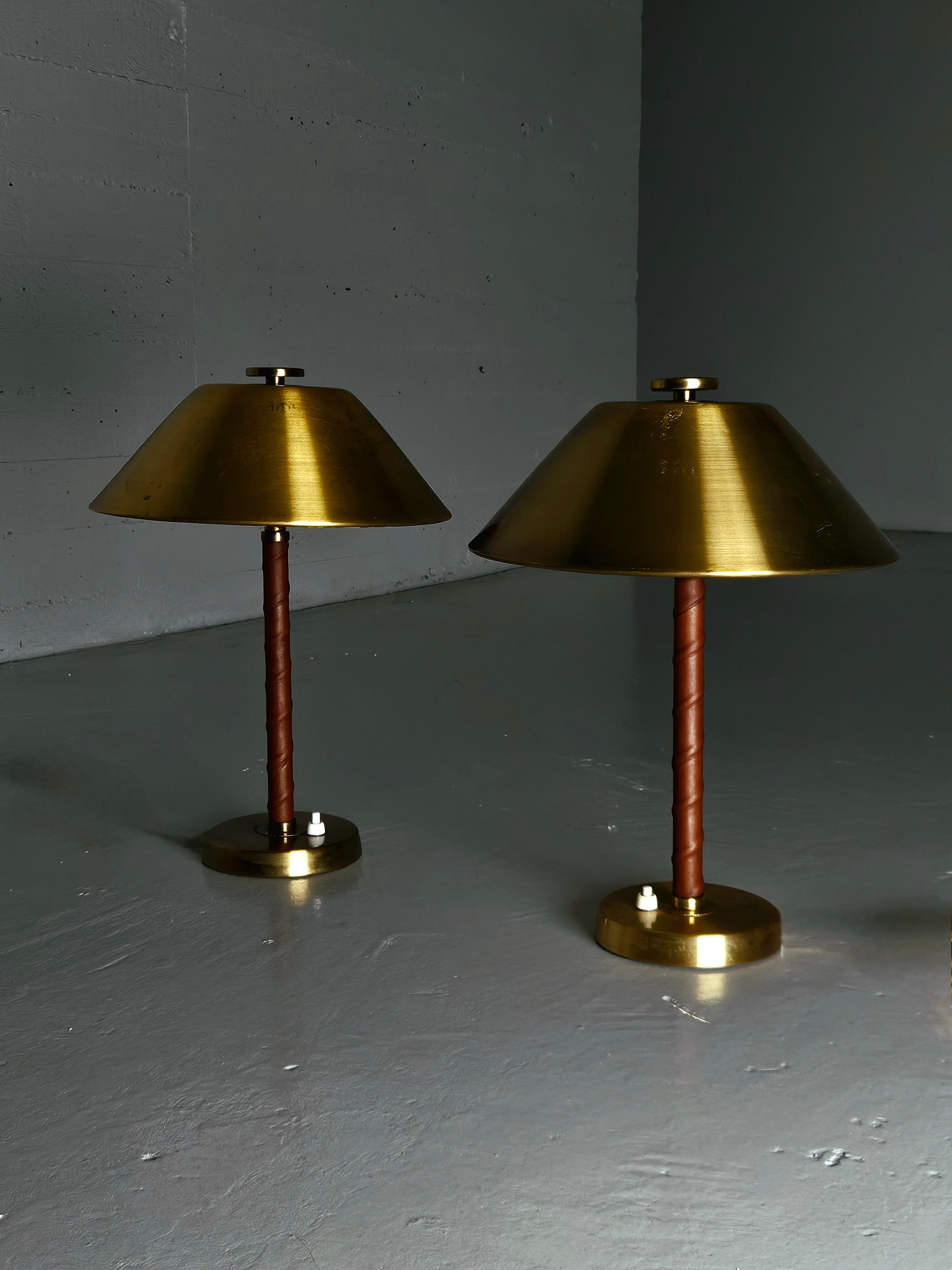 Elegantes lámparas de mesa '5014' de Einar Bäckström, Suecia, años 40 en Bastante bueno estado para la venta en Eskilstuna, SE