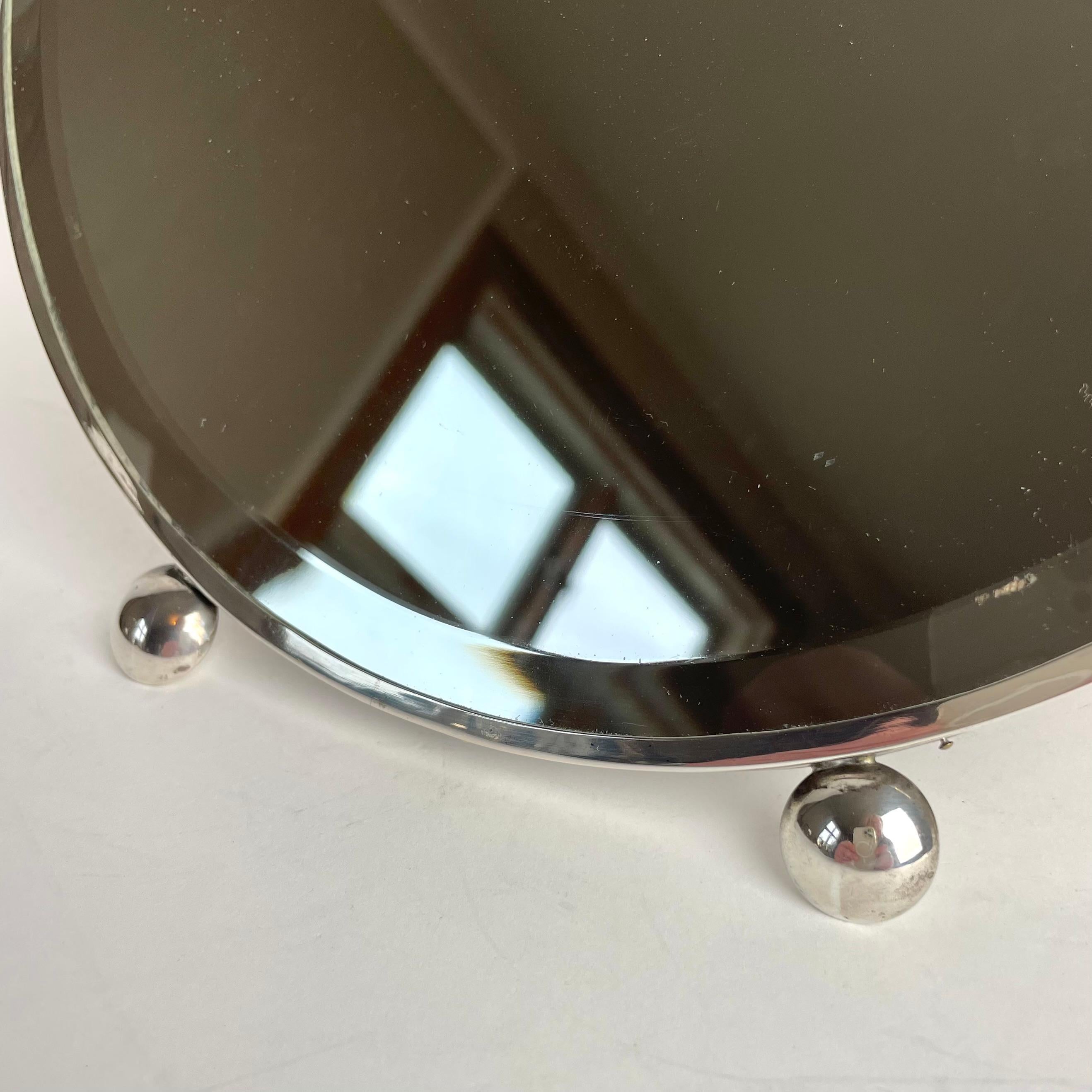 Elegante specchio da tavolo in argento francese stampato. In stile Art Deco, anni '20 in vendita 6