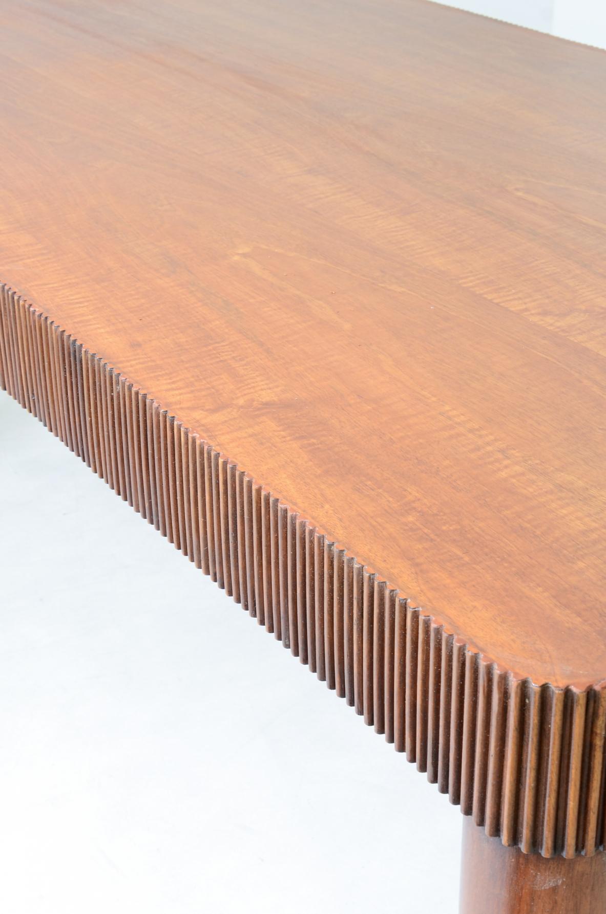 20th Century Elegant table with band motif in grissinato wood