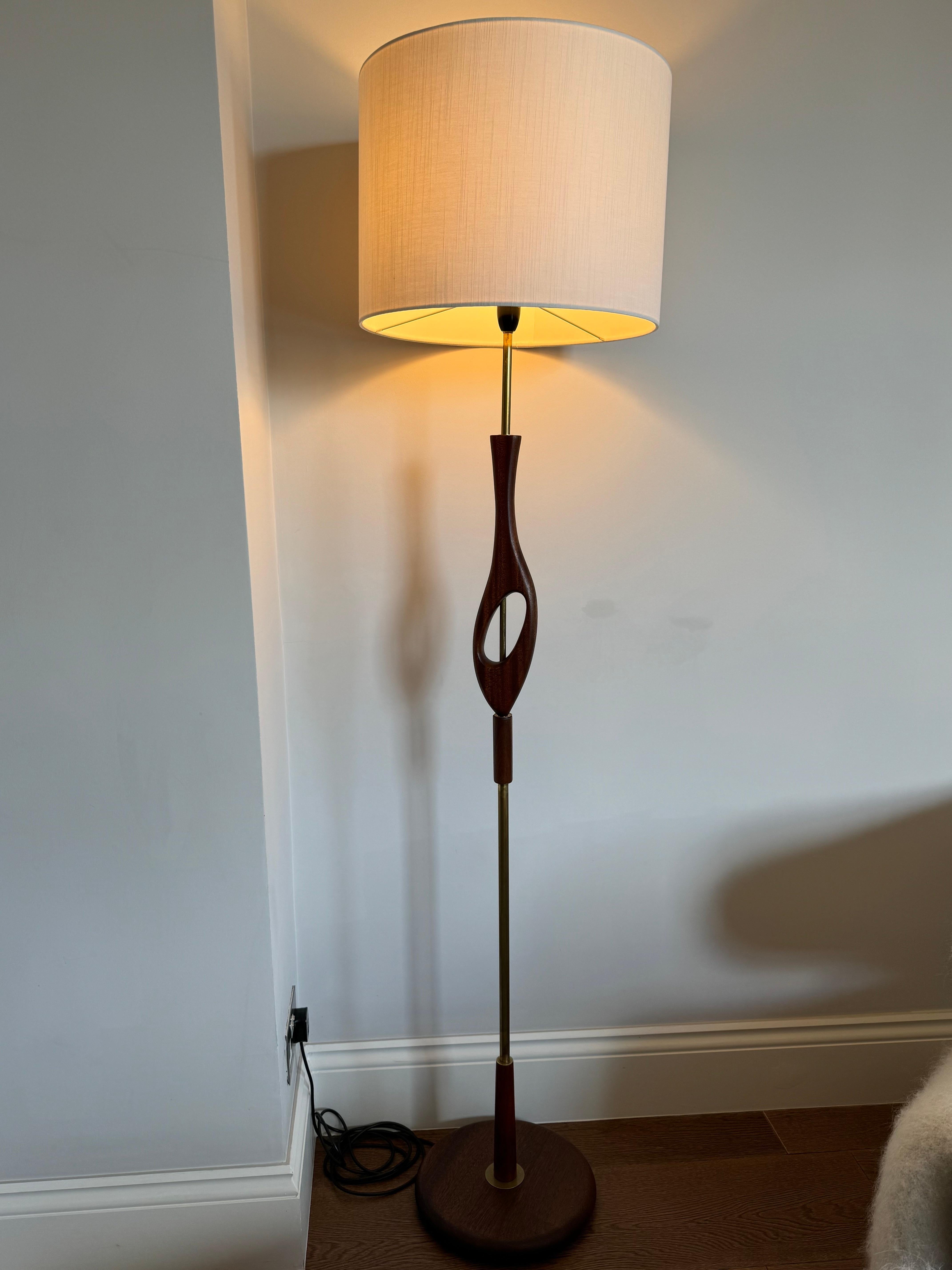 Elegant teak floor lamp For Sale 3