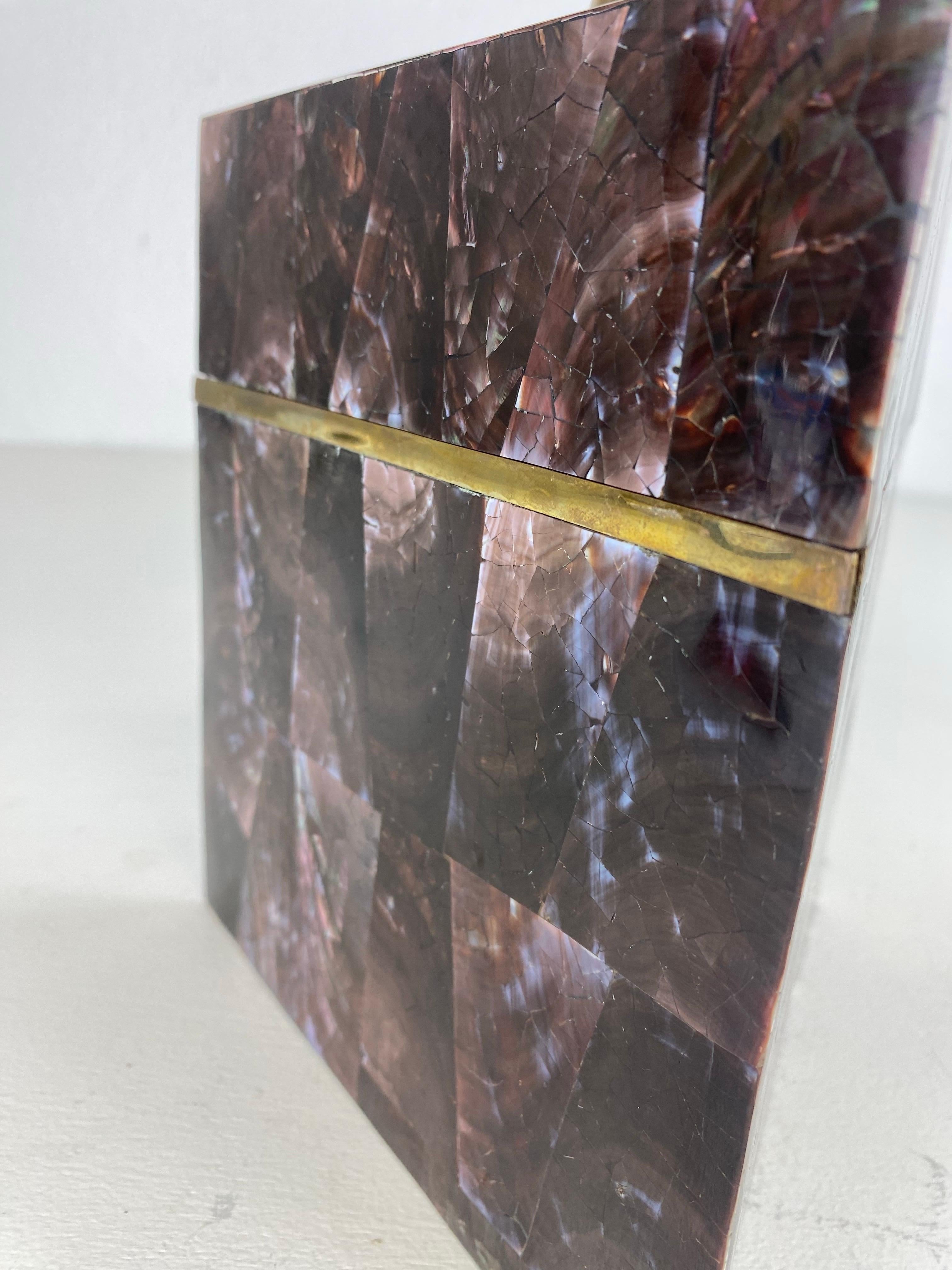 Elegante caja de piedra teselada a la manera de Maitland Smith en venta 1