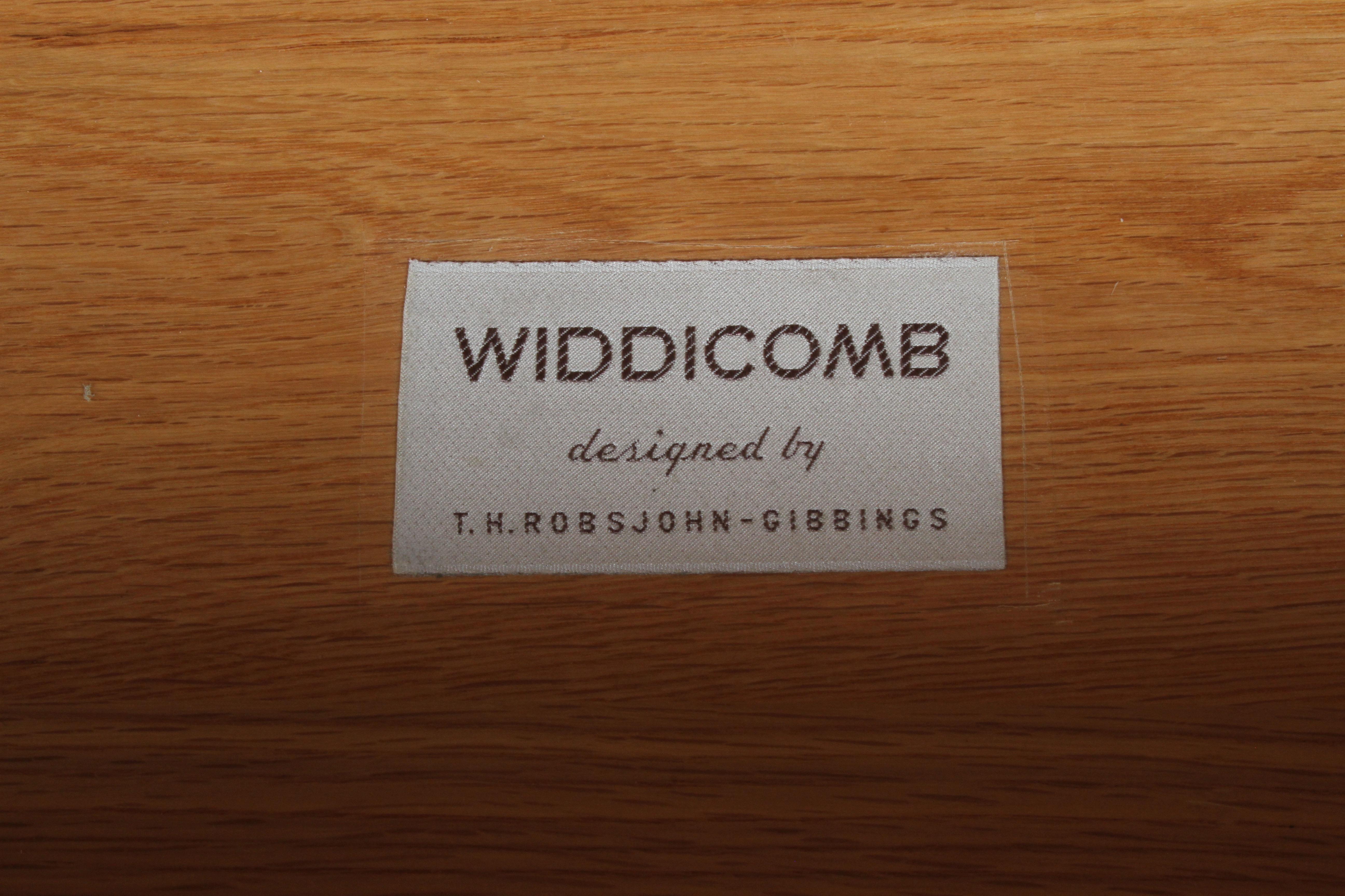 Elegant T.H. Robsjohn-Gibbings for Widdicomb Sideboard, Rattan & Brass Handles For Sale 1