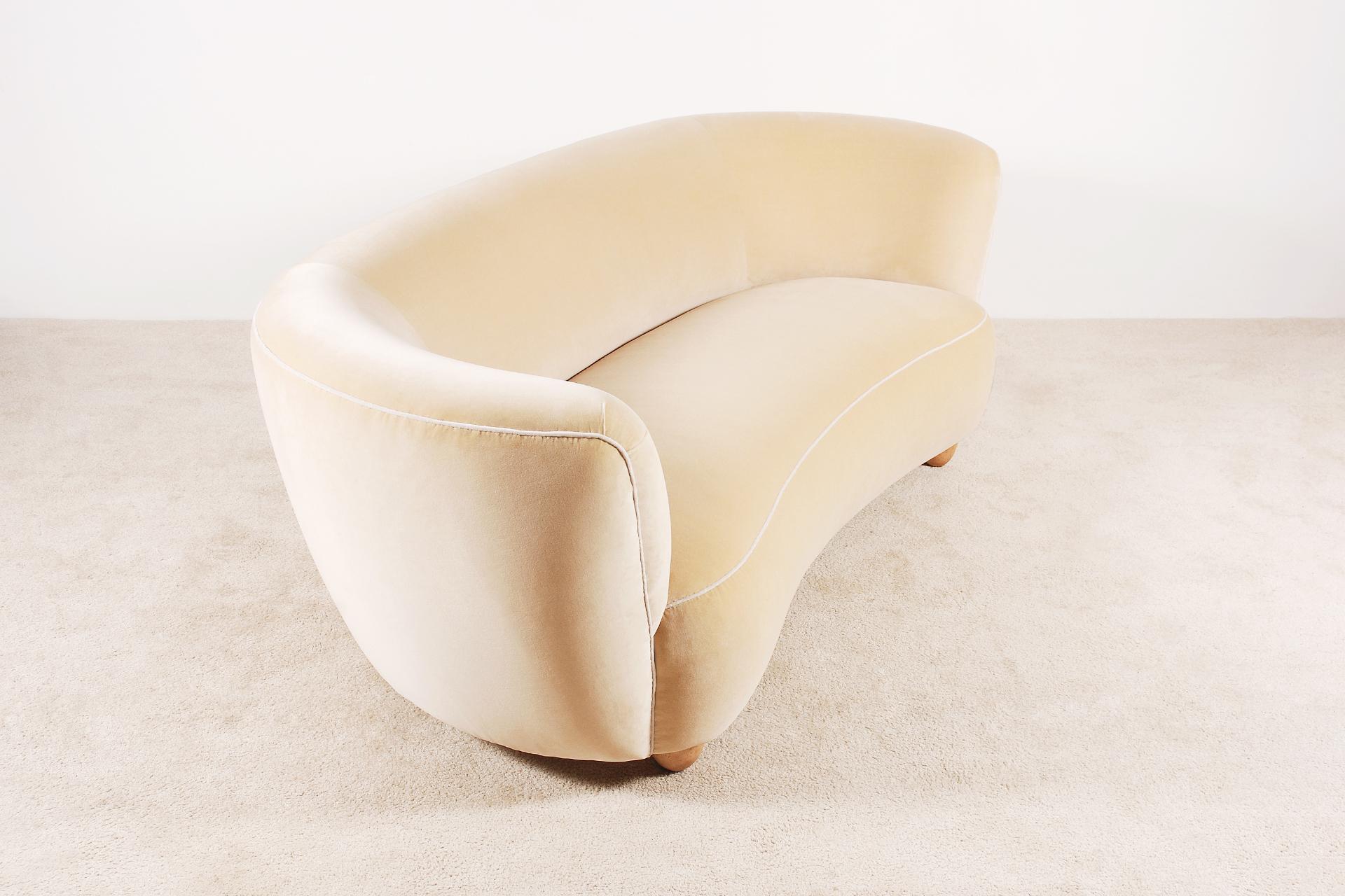 Scandinavian Modern Elegant Three-Seat Danish Curved Sofa, 1940s, New Velvet Upholstery For Sale