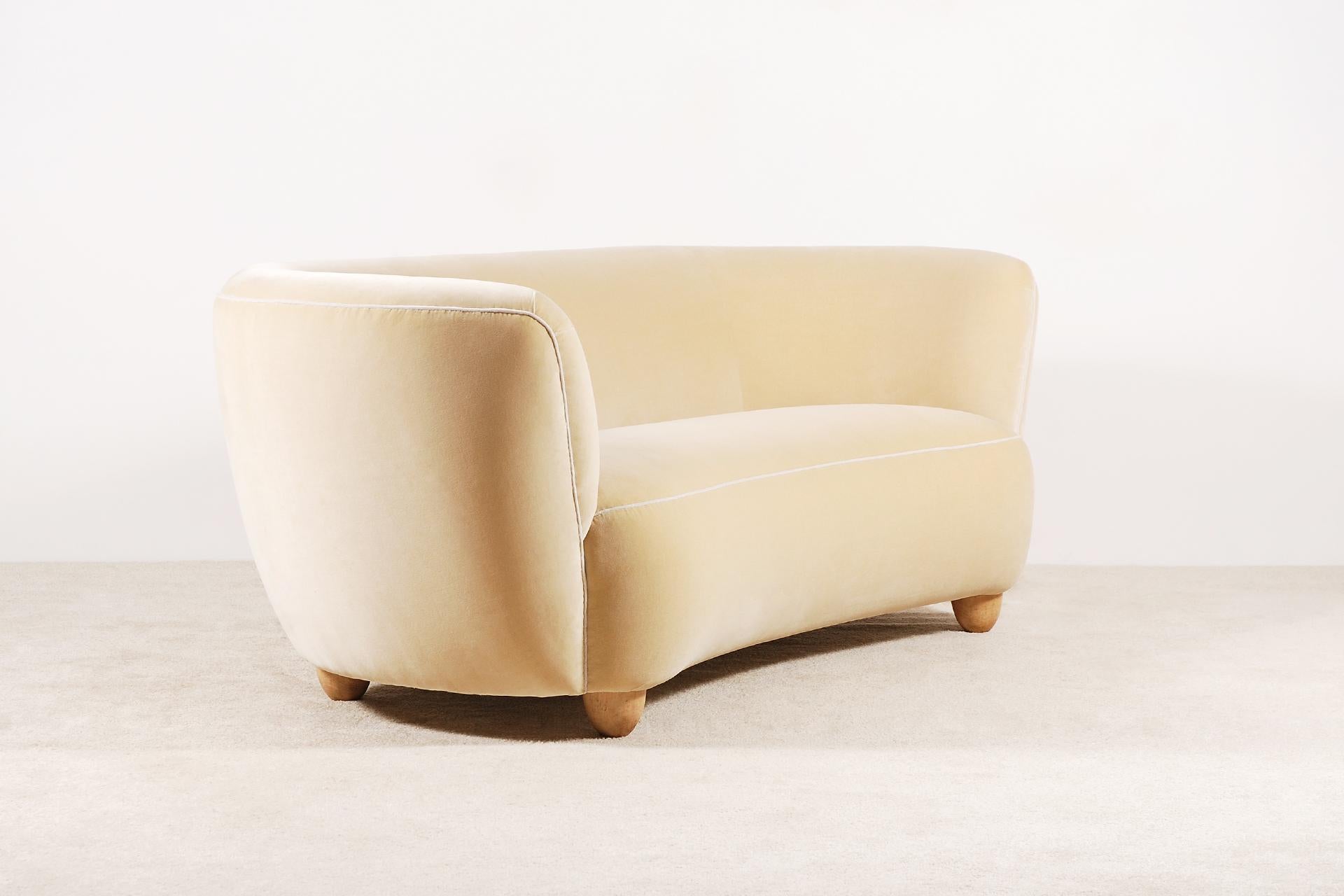Mid-20th Century Elegant Three-Seat Danish Curved Sofa, 1940s, New Velvet Upholstery For Sale