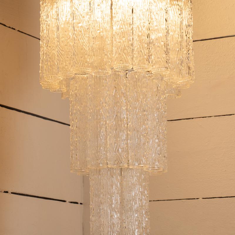Elegante araña en cascada de tres niveles de cristal de Murano 1960 en venta 1