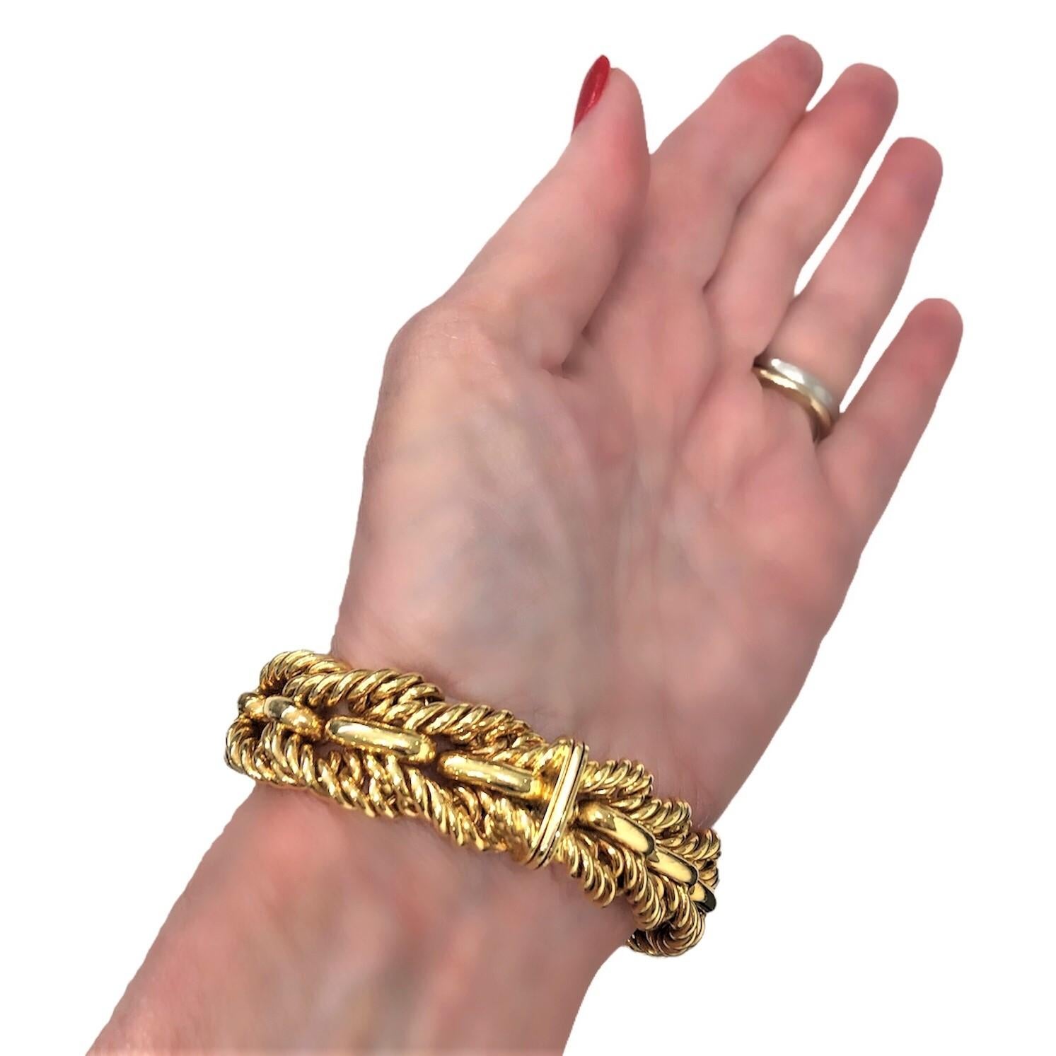 Elegant Tiffany & Co 18k Yellow Gold Bracelet 6