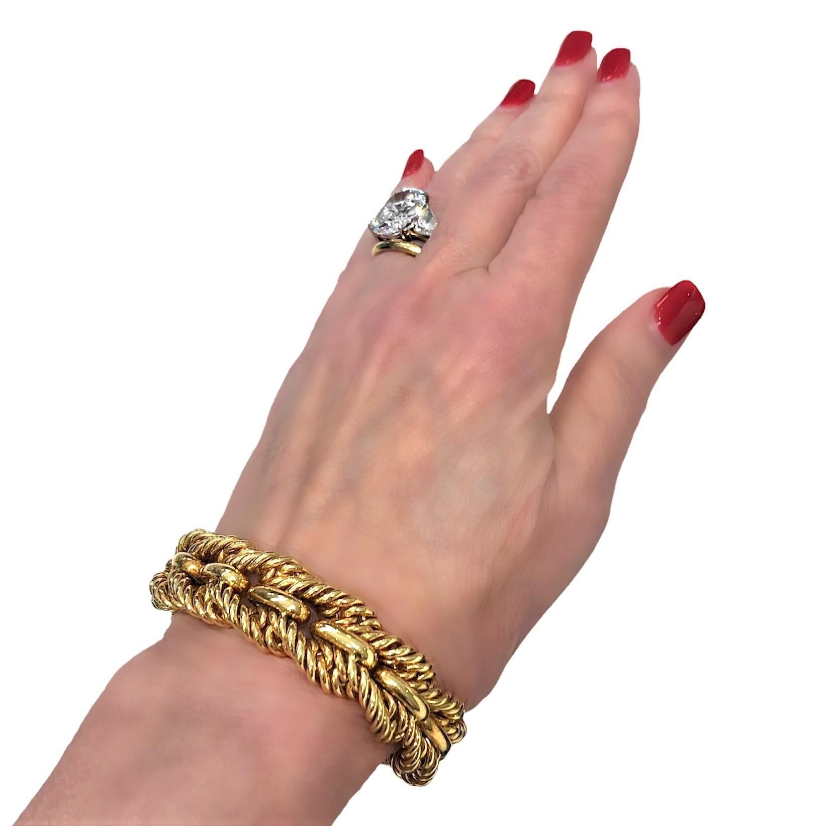 Elegant Tiffany & Co 18k Yellow Gold Bracelet 3