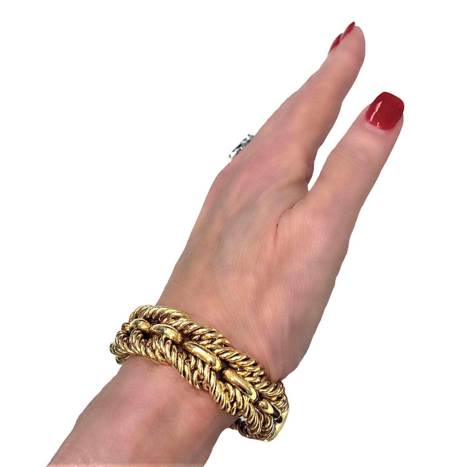 Elegant Tiffany & Co 18k Yellow Gold Bracelet 4