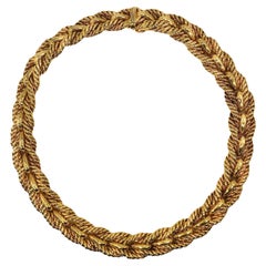 Elegant Tiffany & Co. 18K Yellow Gold Necklace