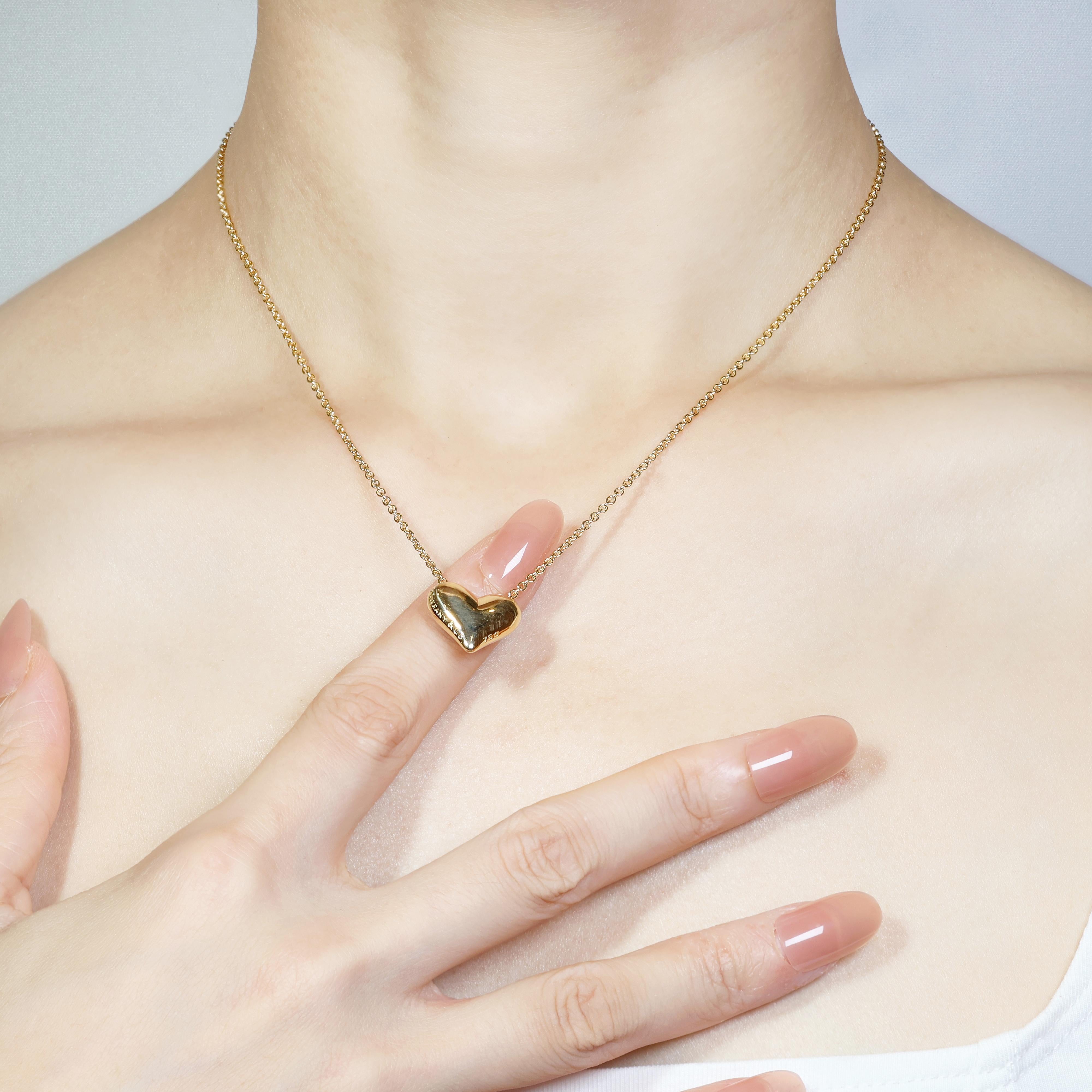 Elegant Tiffany & Co Heart Necklace in 18K Yellow Gold 4
