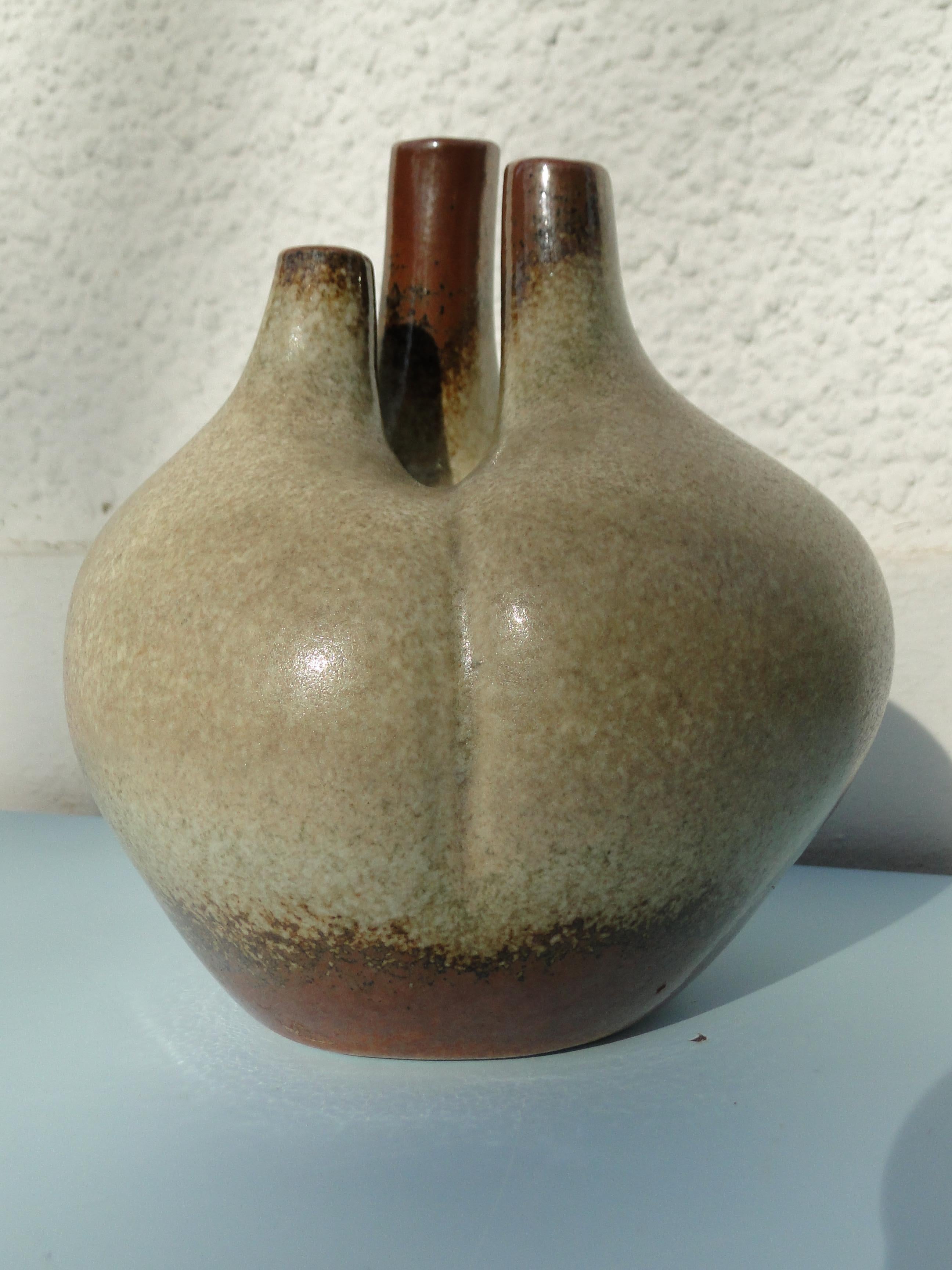 Mid-Century Modern Elegant Tim Orr Ceramic France Glaze Decoration Porcelain Circa 1970 Flower Vase For Sale