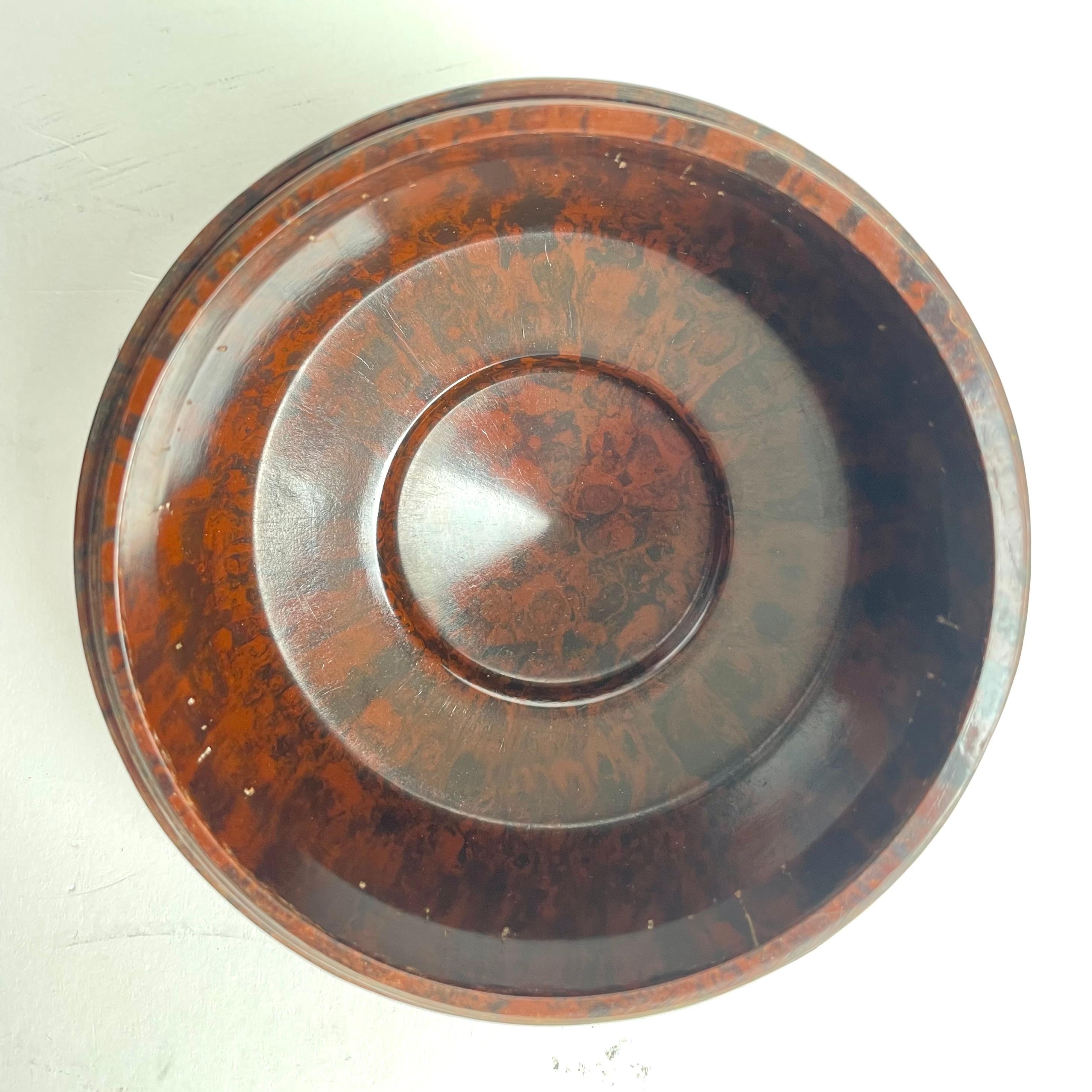 Elegant Tobacco Box in Bakelite. Period Art Deco, 1920s For Sale 7