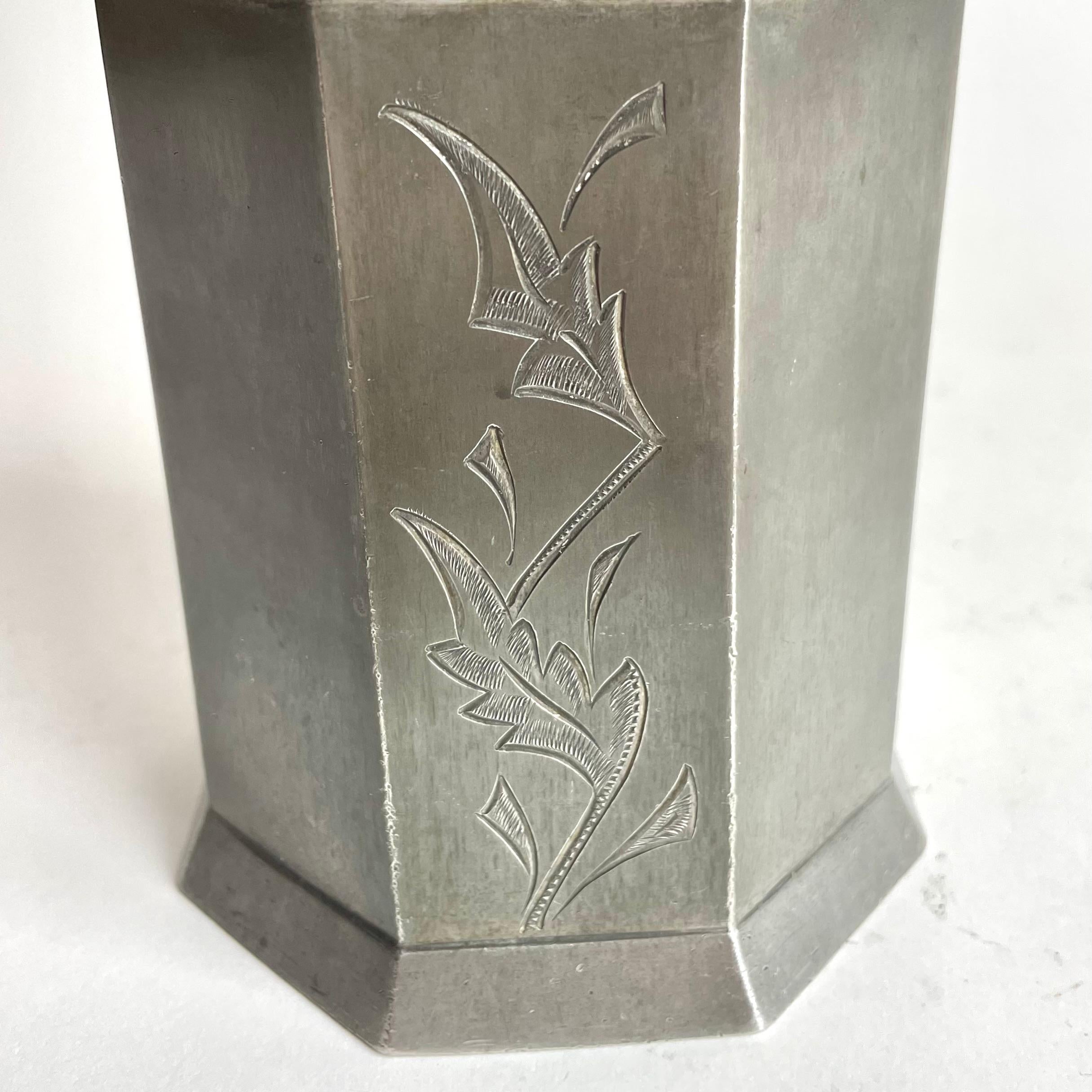 Pewter Elegant tobacco jar in pewter in Swedish Grace from the late 1920s For Sale