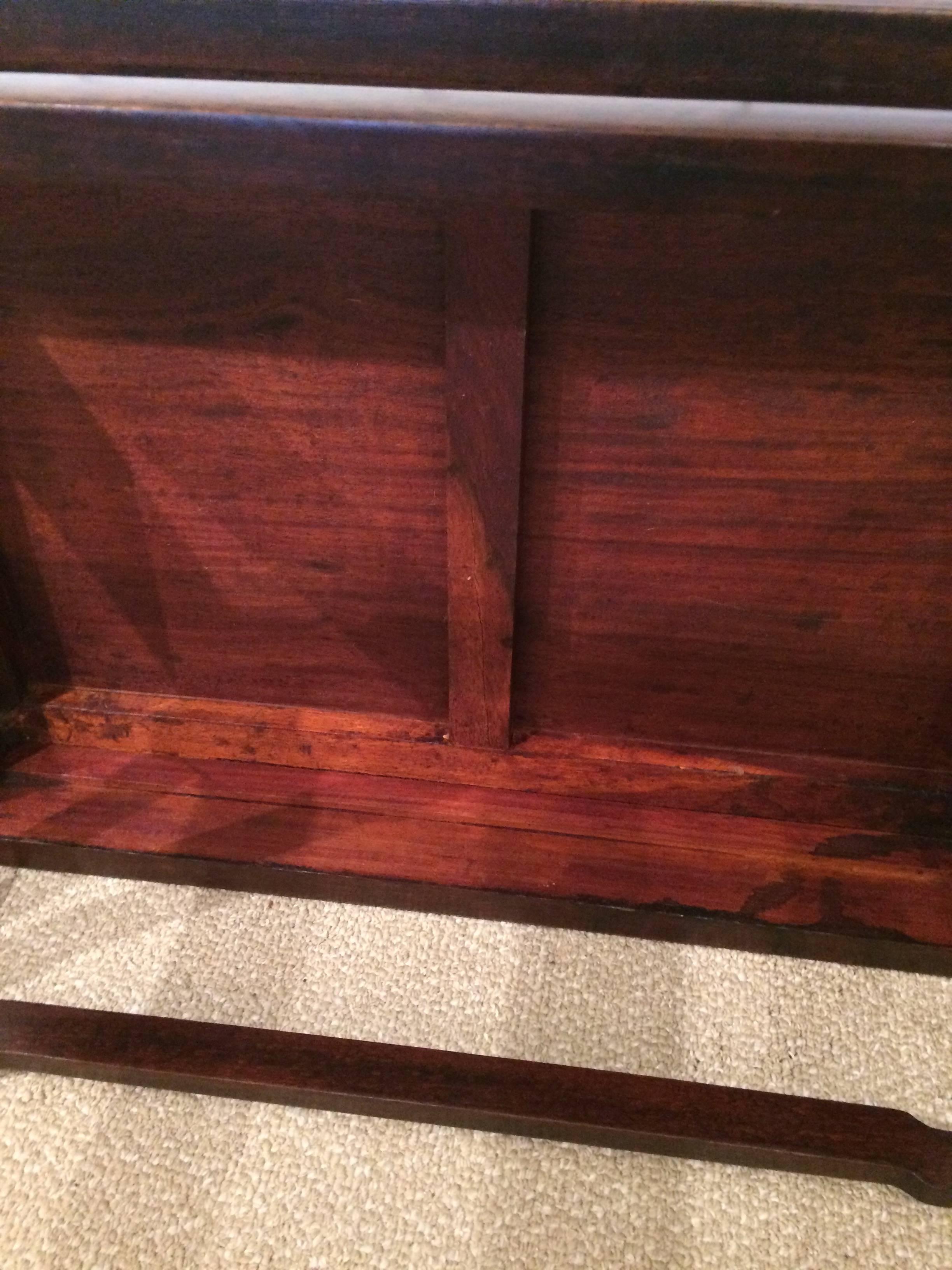 Elegant Traditional Pair of Mahogany End Tables 6