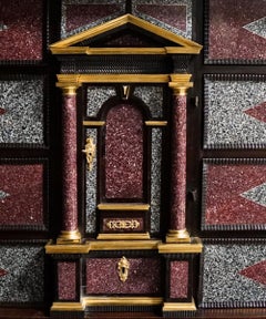 Elegant Travel Cabinet in Porphyry