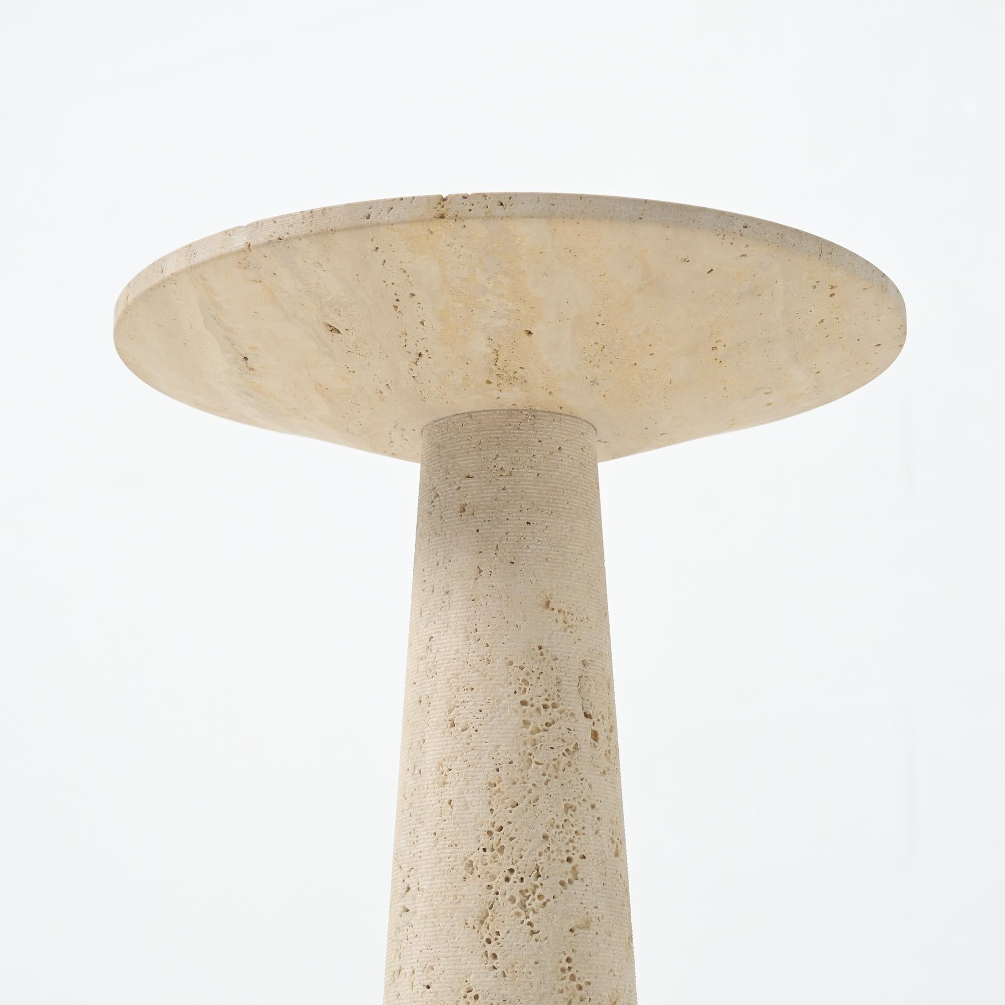 Elegant travertine Console Table by P. A. Giusti & E. Di Rosa for Up & Up For Sale 2