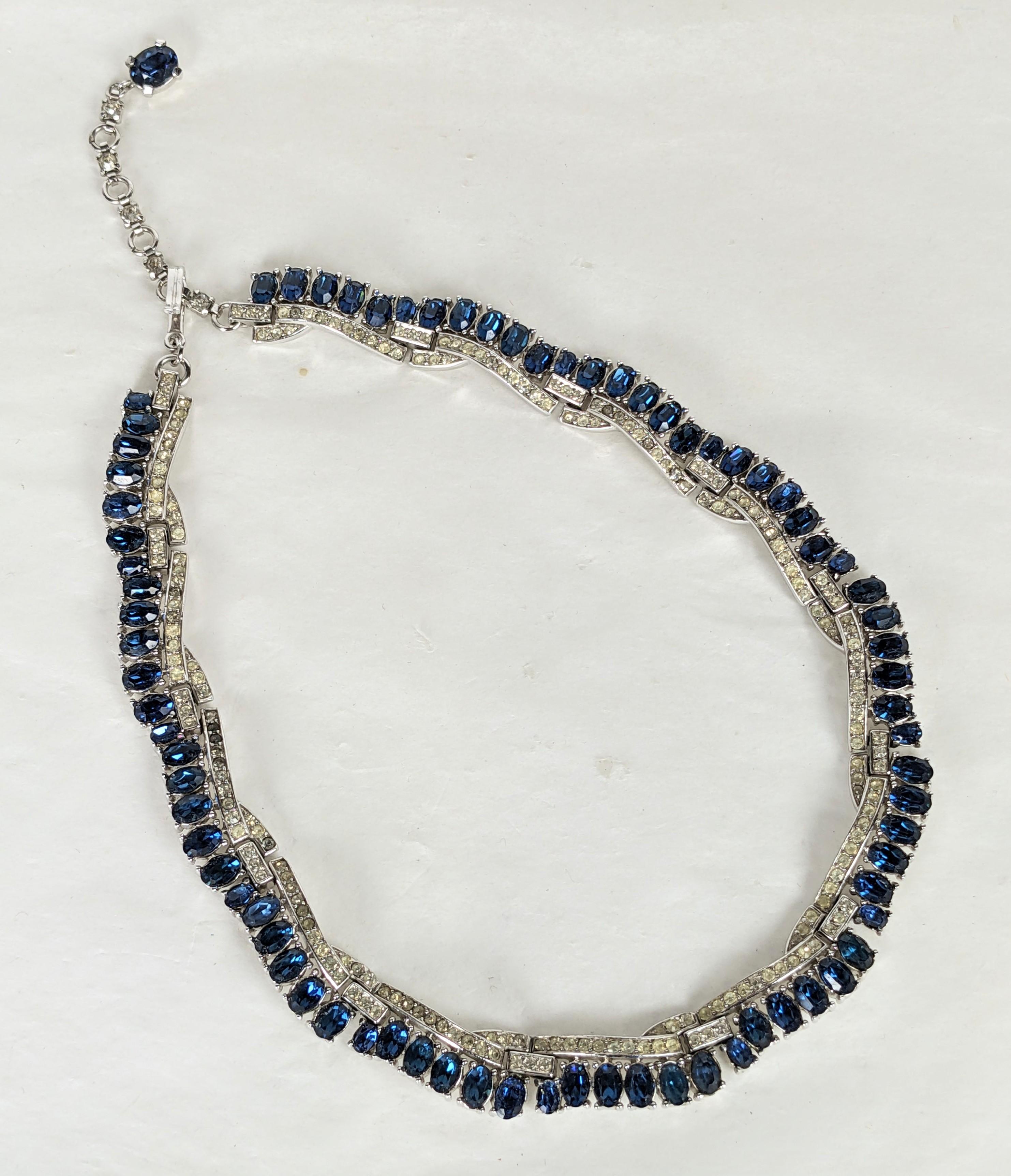 Trifari Collier élégant en cristal pavé et saphir Unisexe en vente