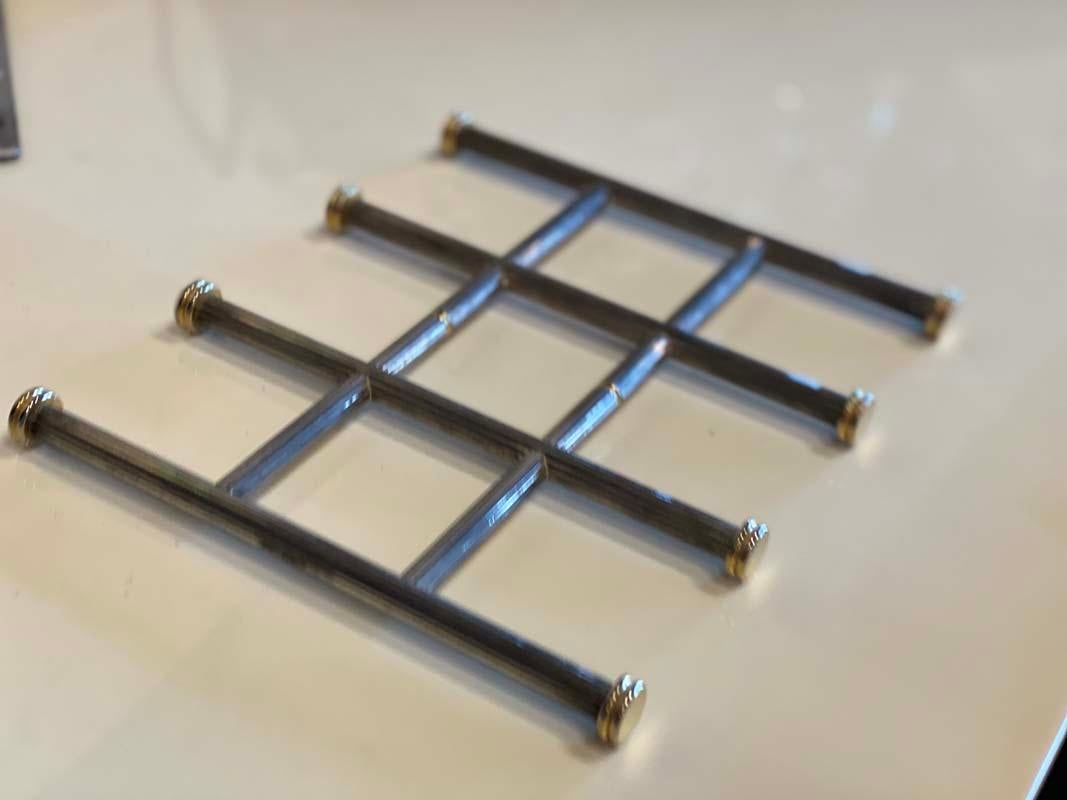 Elegant Trivet in Hollywood Regency Style For Sale 3