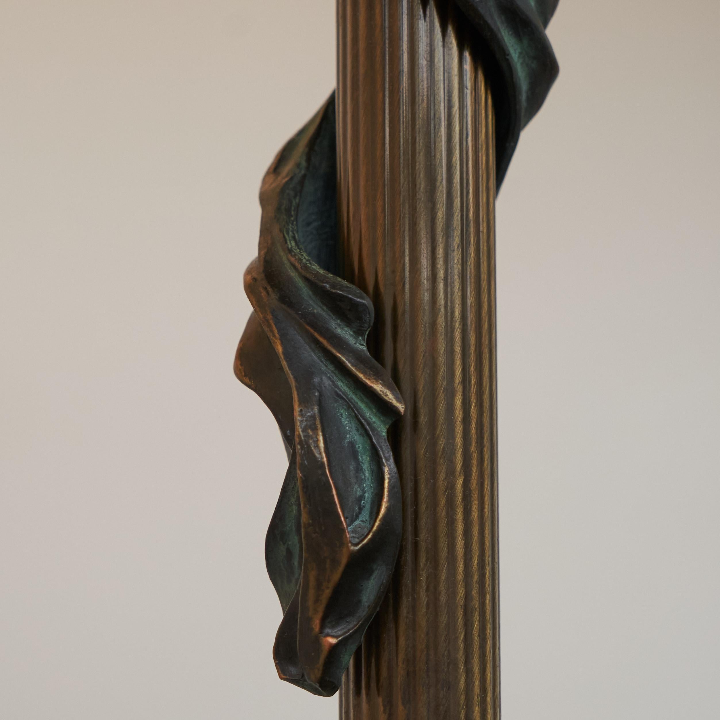 Elegance Trompe L'Oeil 'Drapery' Anhänger 1980s im Angebot 1