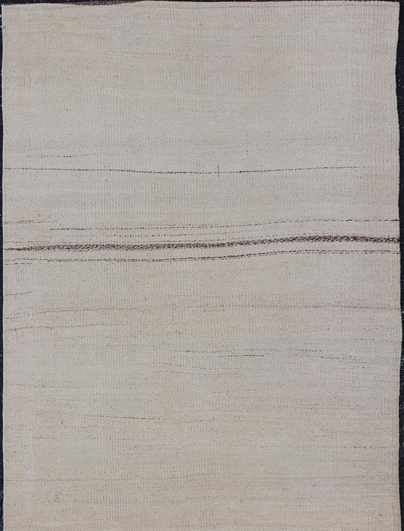 Tessuto a mano Eleganza del Rug & Kilim vintage turco in morbidi toni neutri con marrone 2'6 x 6'7 in vendita