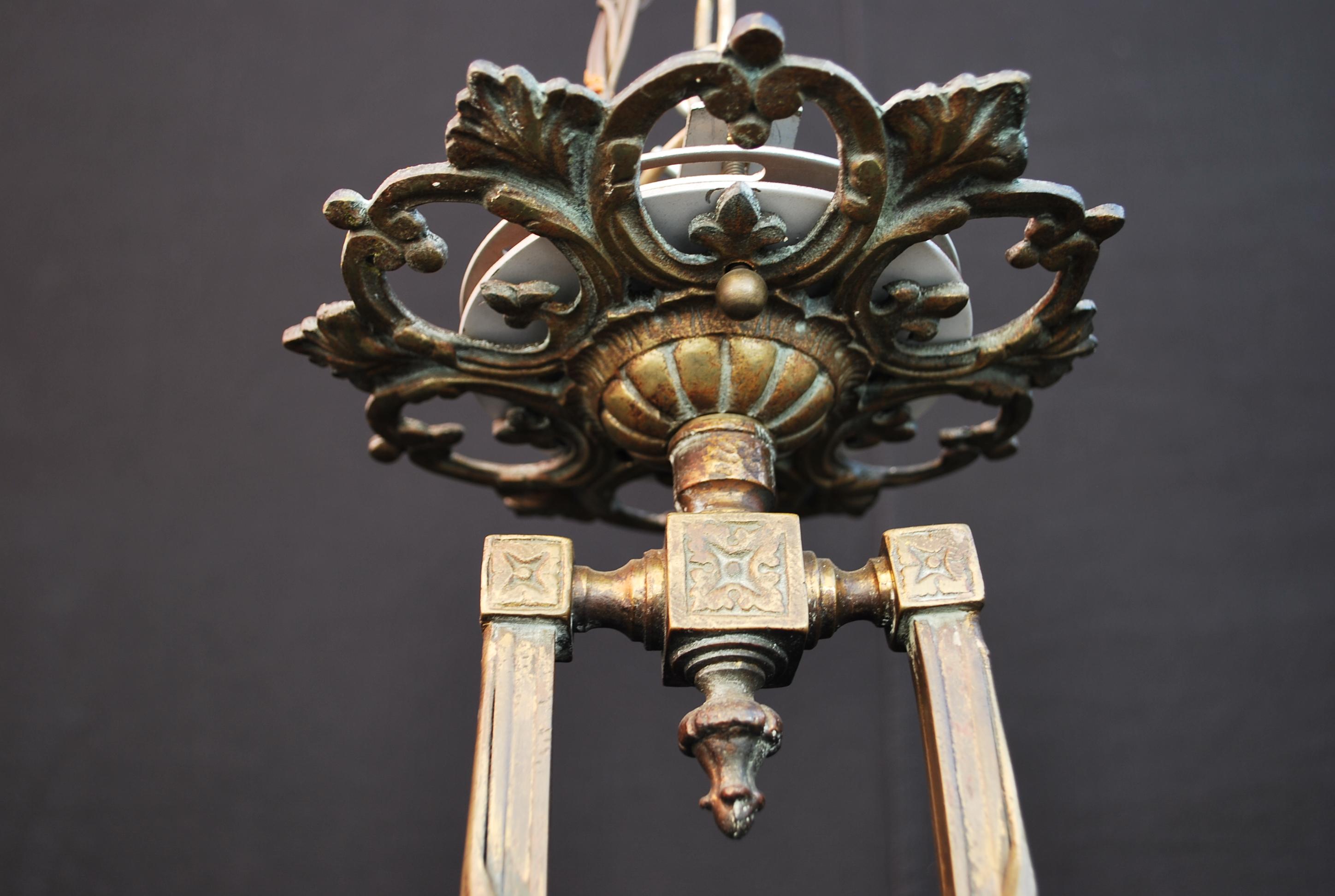 Elegant Turn of the Century French POOL Table Light In Good Condition For Sale In Los Angeles, CA