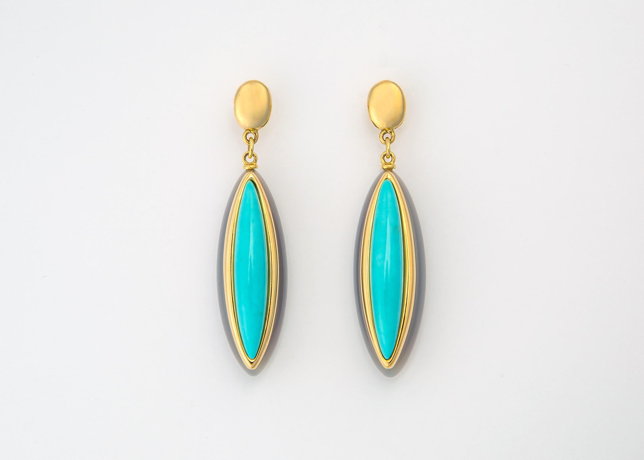 Contemporain Boucles d'oreilles en goutte élégantes en or italien avec turquoise en vente