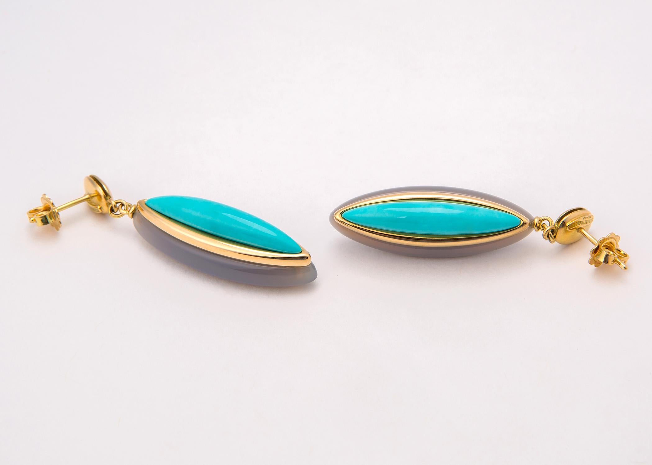 Taille cabochon Boucles d'oreilles en goutte élégantes en or italien avec turquoise en vente