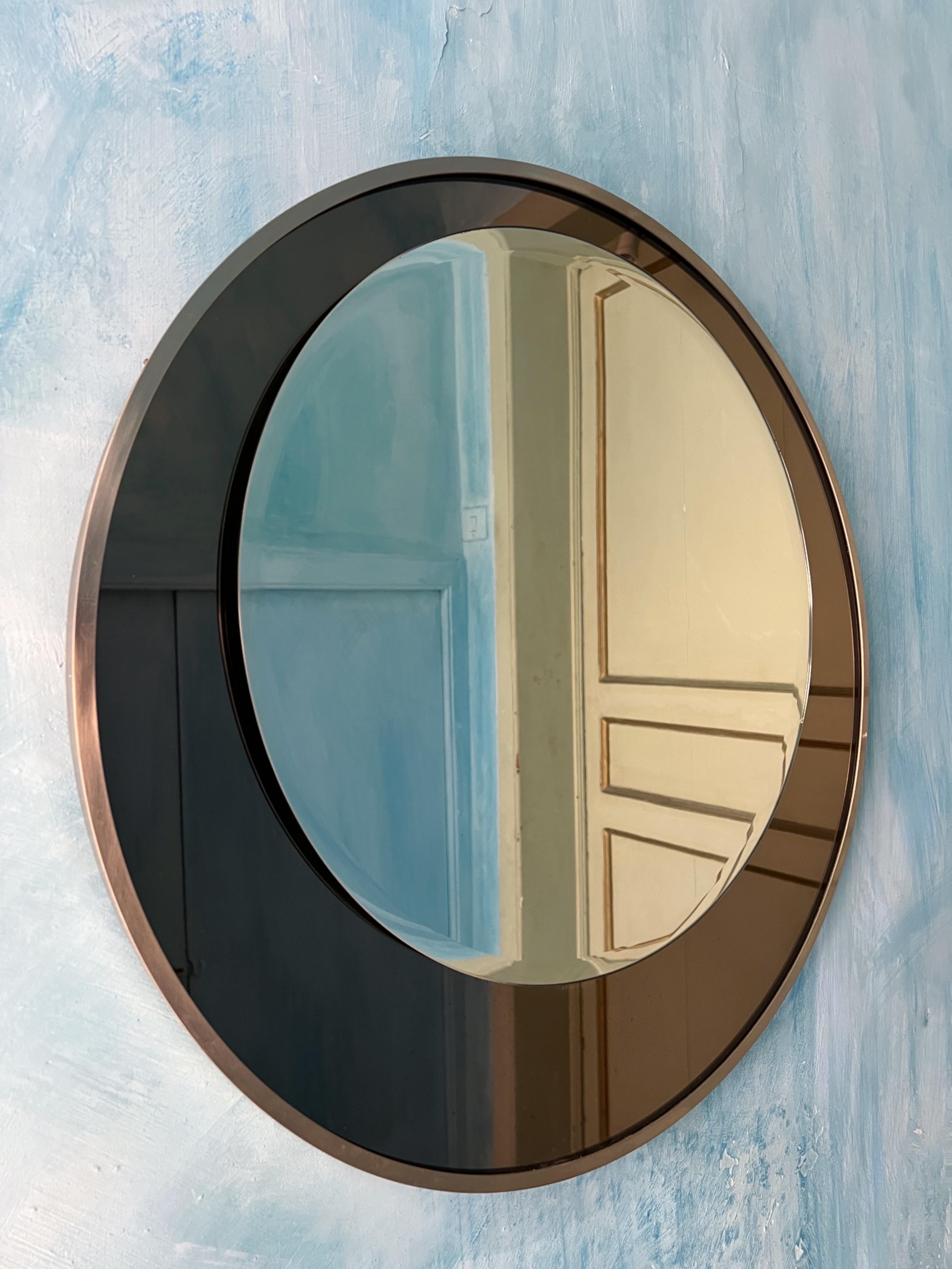 XX secolo Eleganza dello specchio da parete italiano a due cerchi 1960 Mid Century Modern Design in vendita