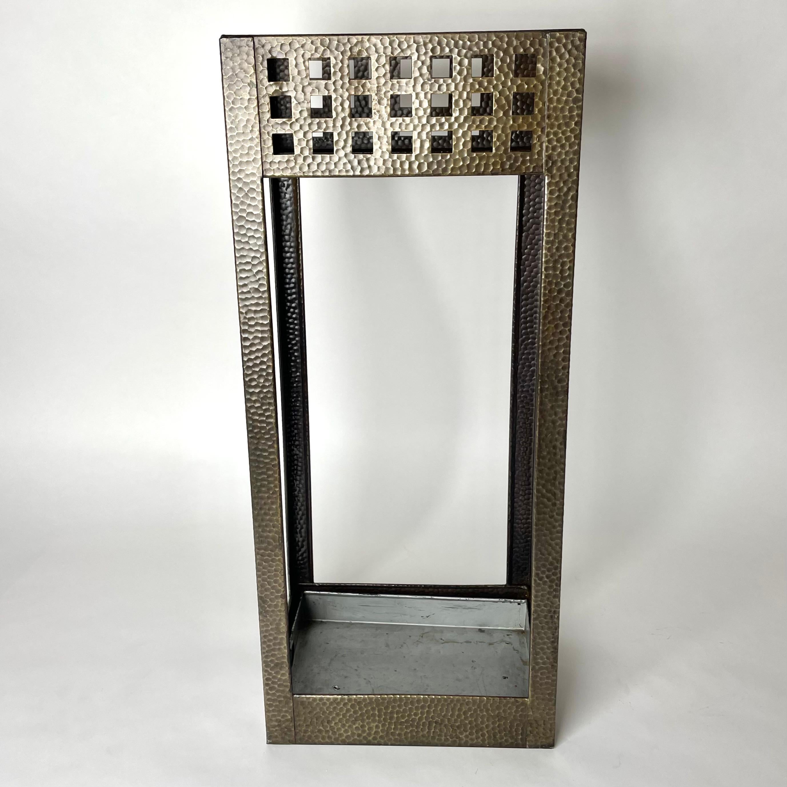 Jugendstil Elegant Umbrella Stand in hammered iron from the early 20th Century For Sale