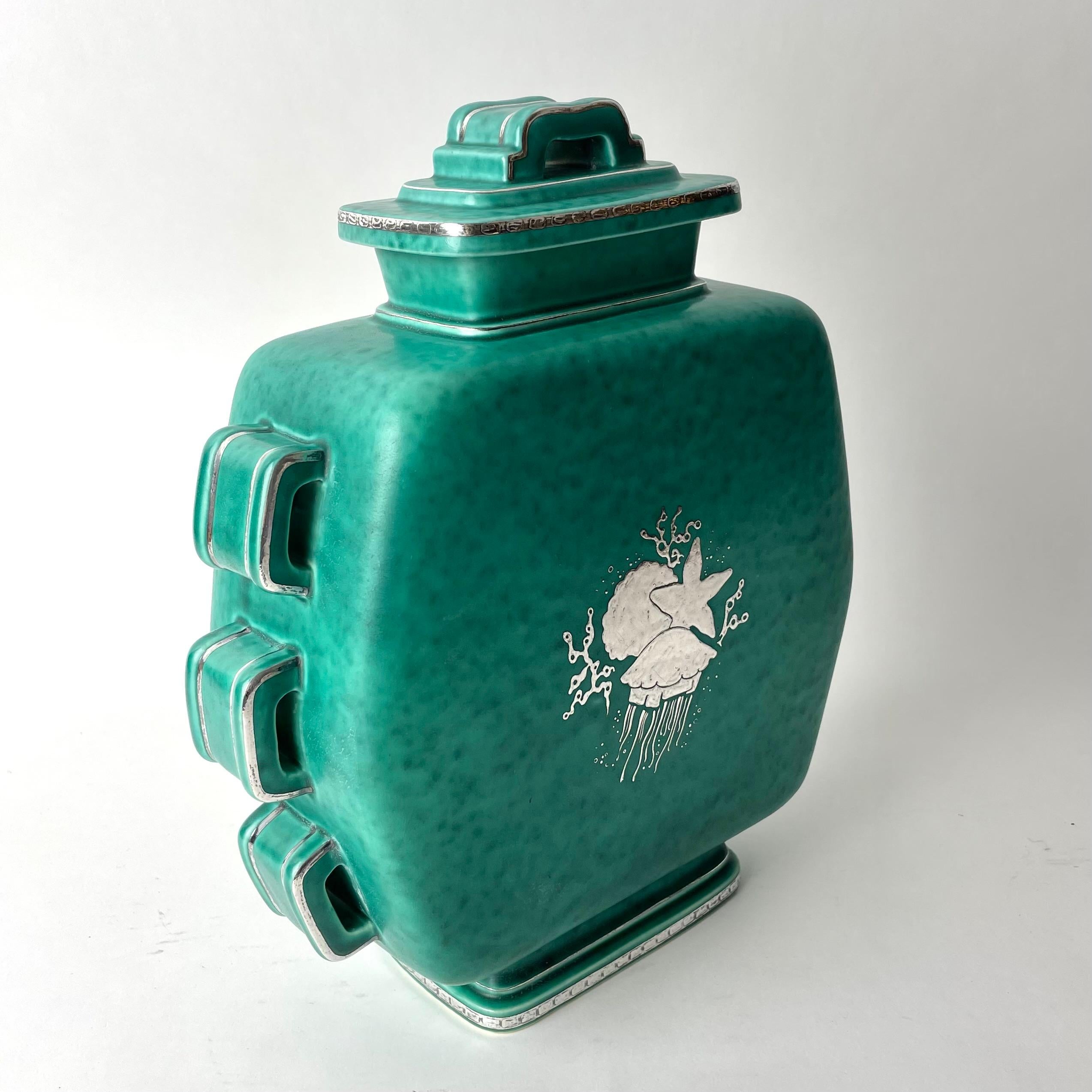 Mid-20th Century Elegant Urn with lid in Art Deco by Wilhelm Kåge, Gustavsberg. 1930s For Sale