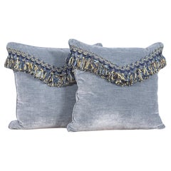 Elegant Velvet Mohair Pillows with Decorative Tassels - Perfect for Living Space