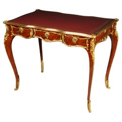 Elegant veneered bureau plat / desk in Louis XV style