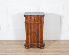 Elegant Venetian Urn-Shaped Bedside Cabinet with Kneeler, Mid-18th Century