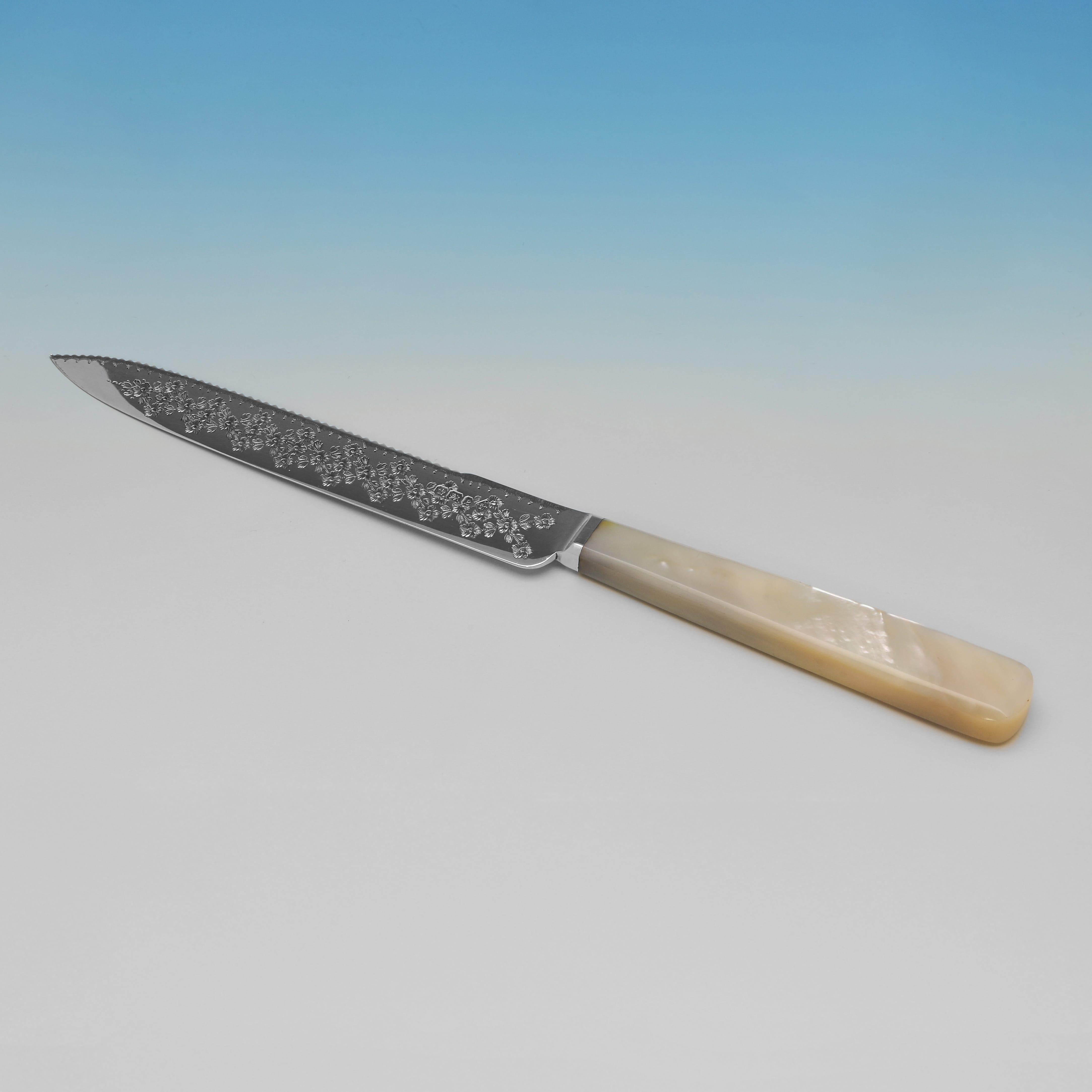 Elegant Victorian Cased Silver & Mother of Pearl Cake Serving Set, 1897 (Englisch) im Angebot