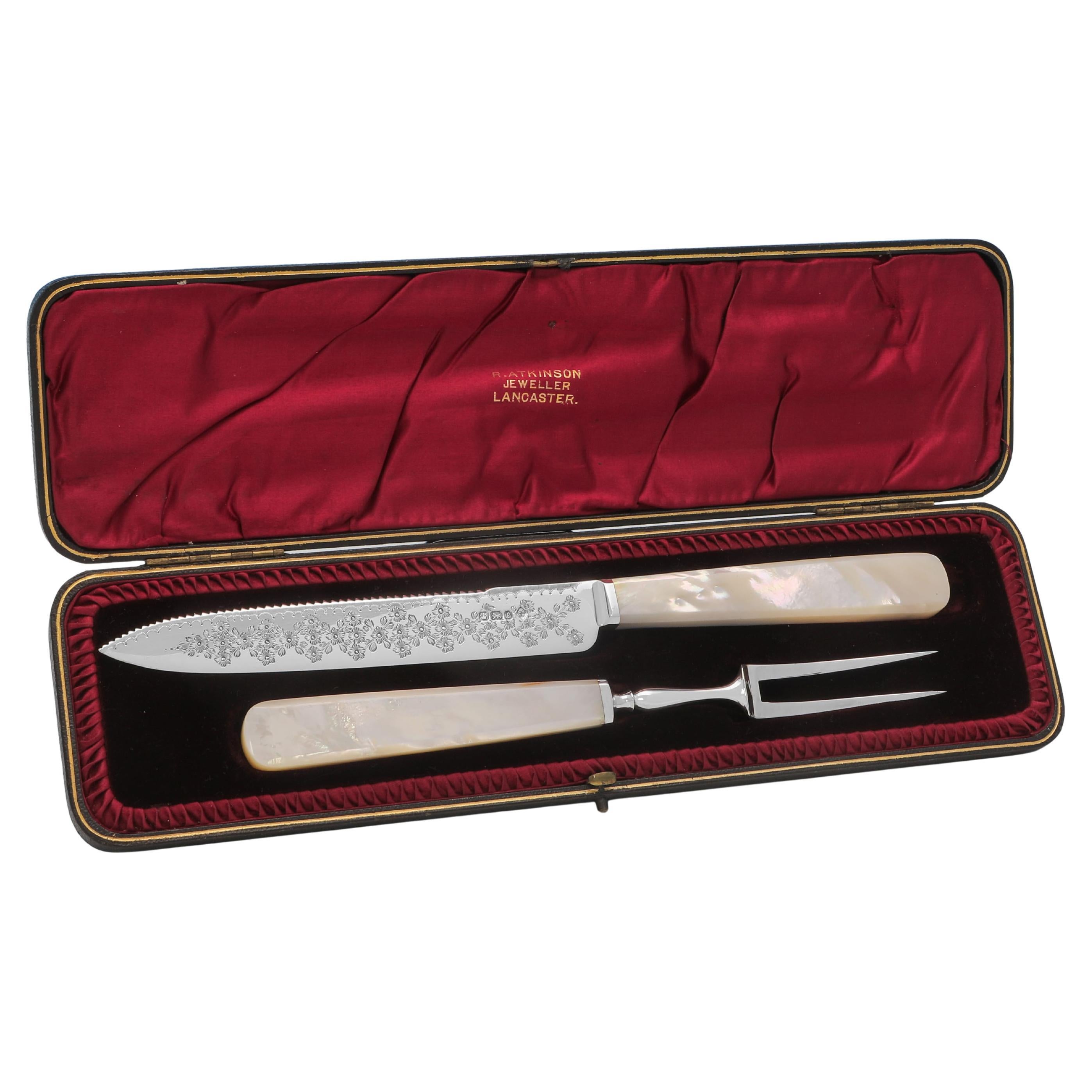 Elegant Victorian Cased Silver 
Mother of Pearl Cake Serving Set, 1897 im Angebot