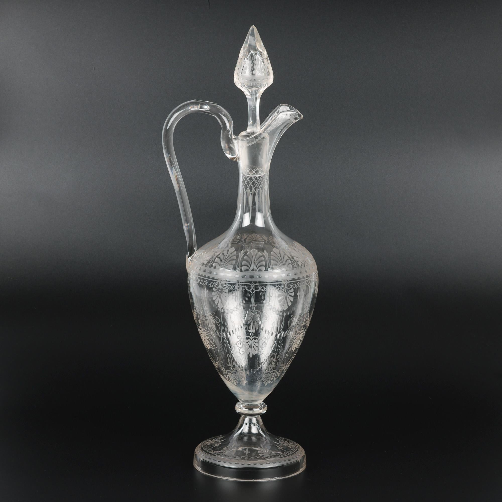 Elegance Victorienne Verre Clair Gravé & Bouchon en vente 6