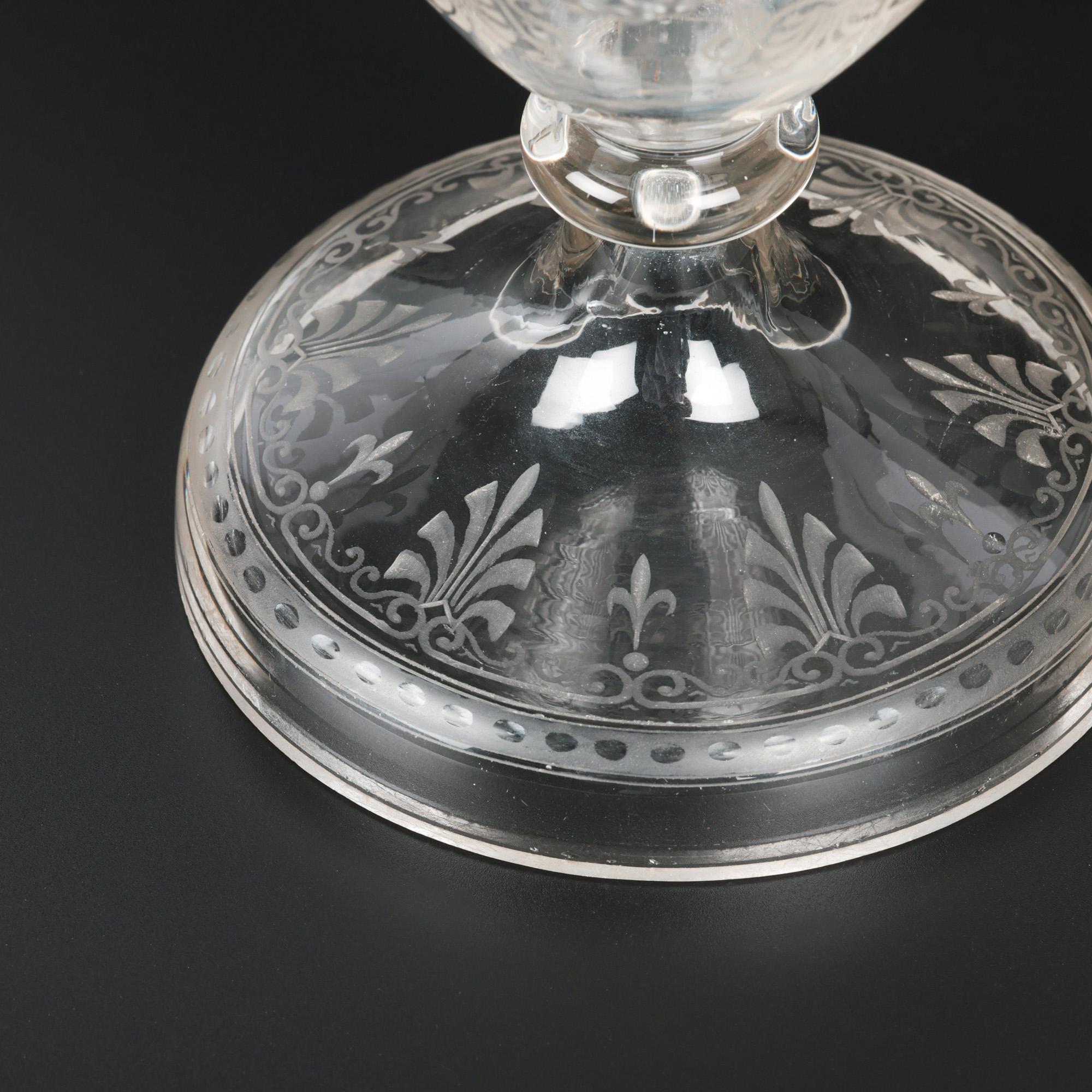 Elegance Victorienne Verre Clair Gravé & Bouchon en vente 8