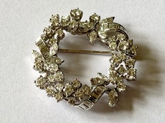 Elegant Vintage 18 Karat White Gold Circular Diamond Brooch by Meister Zurich