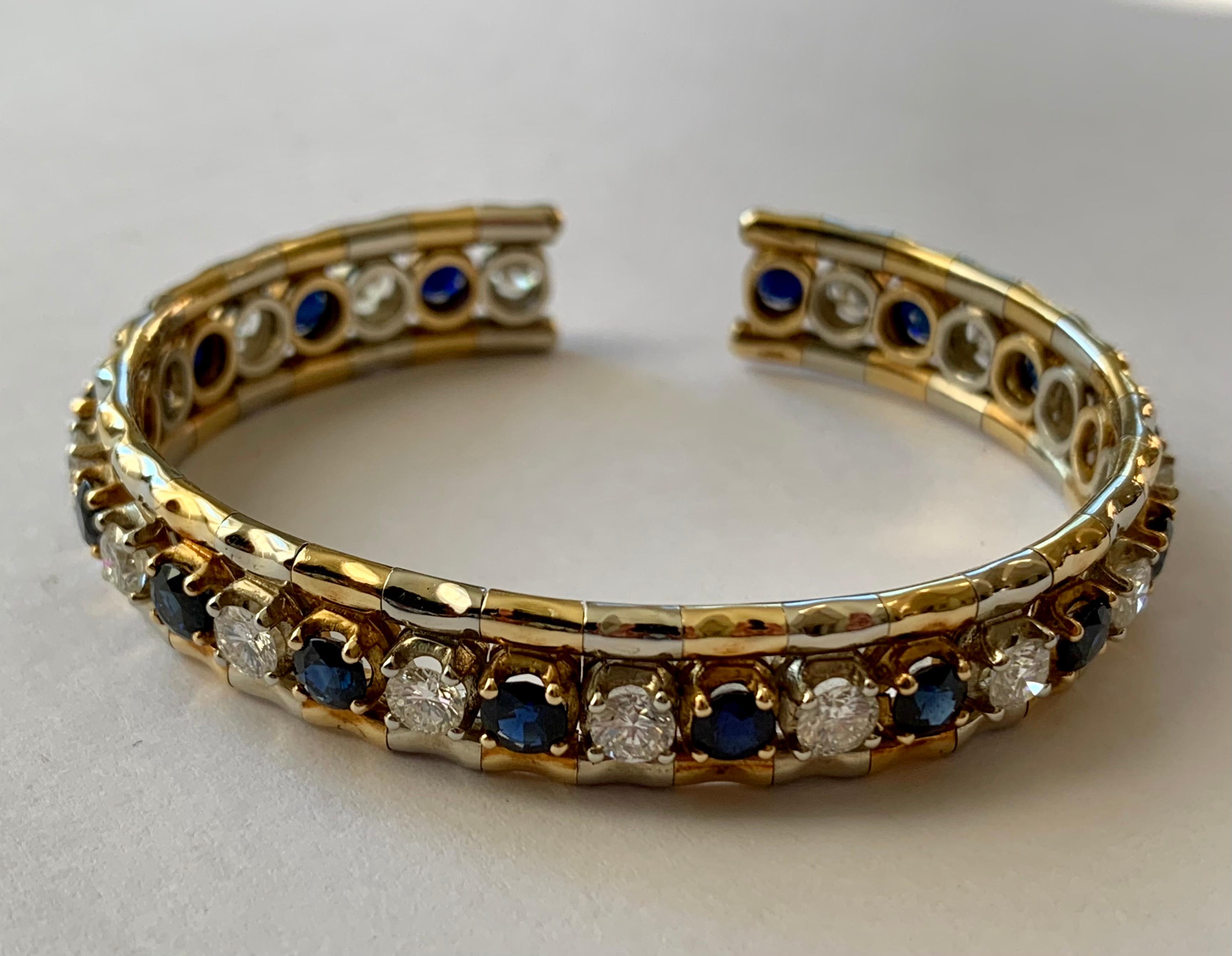 Elegant Vintage 18 Karat Yellow and White Gold Bangle Sapphire and Diamonds In Good Condition For Sale In Zurich, Zollstrasse