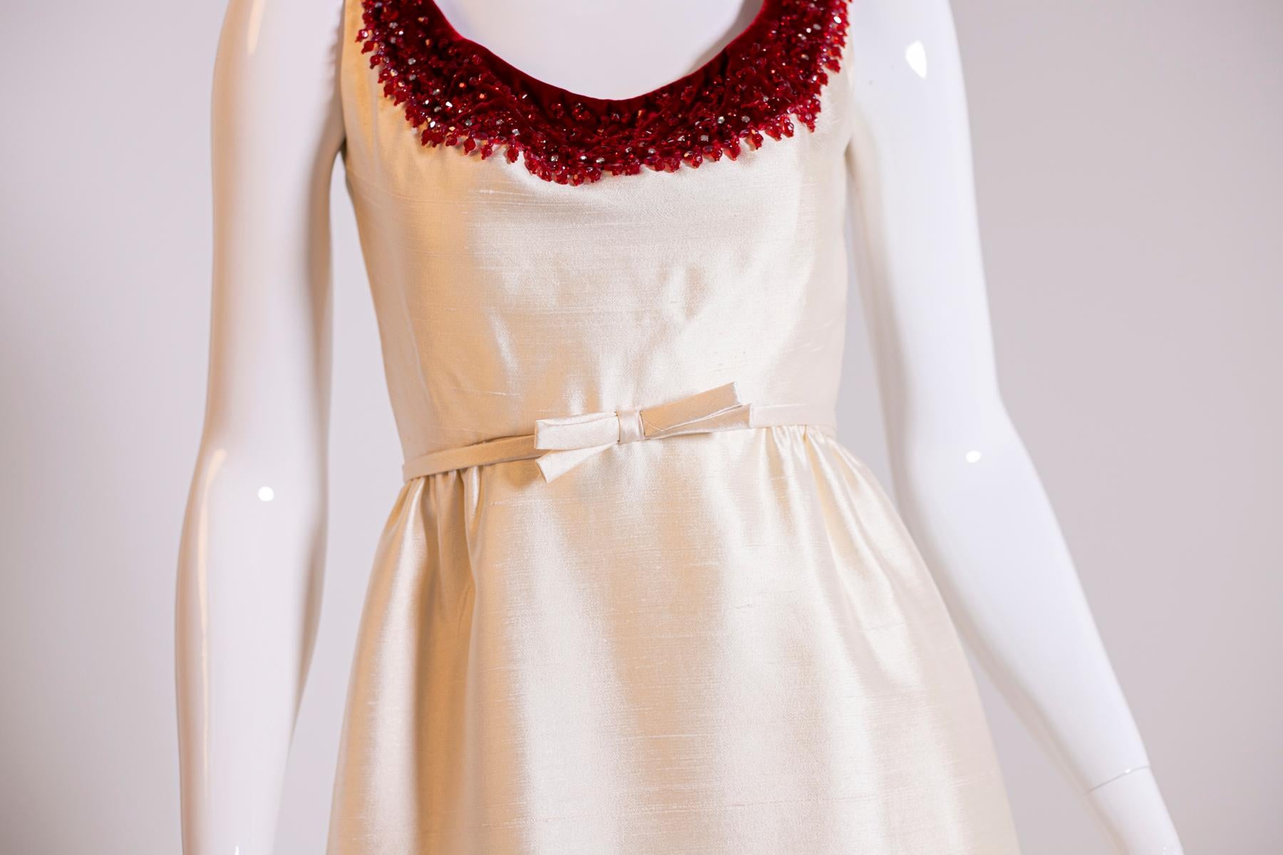 Beige Luxurious Vintage Gala Dress in Silk and Red Jewels