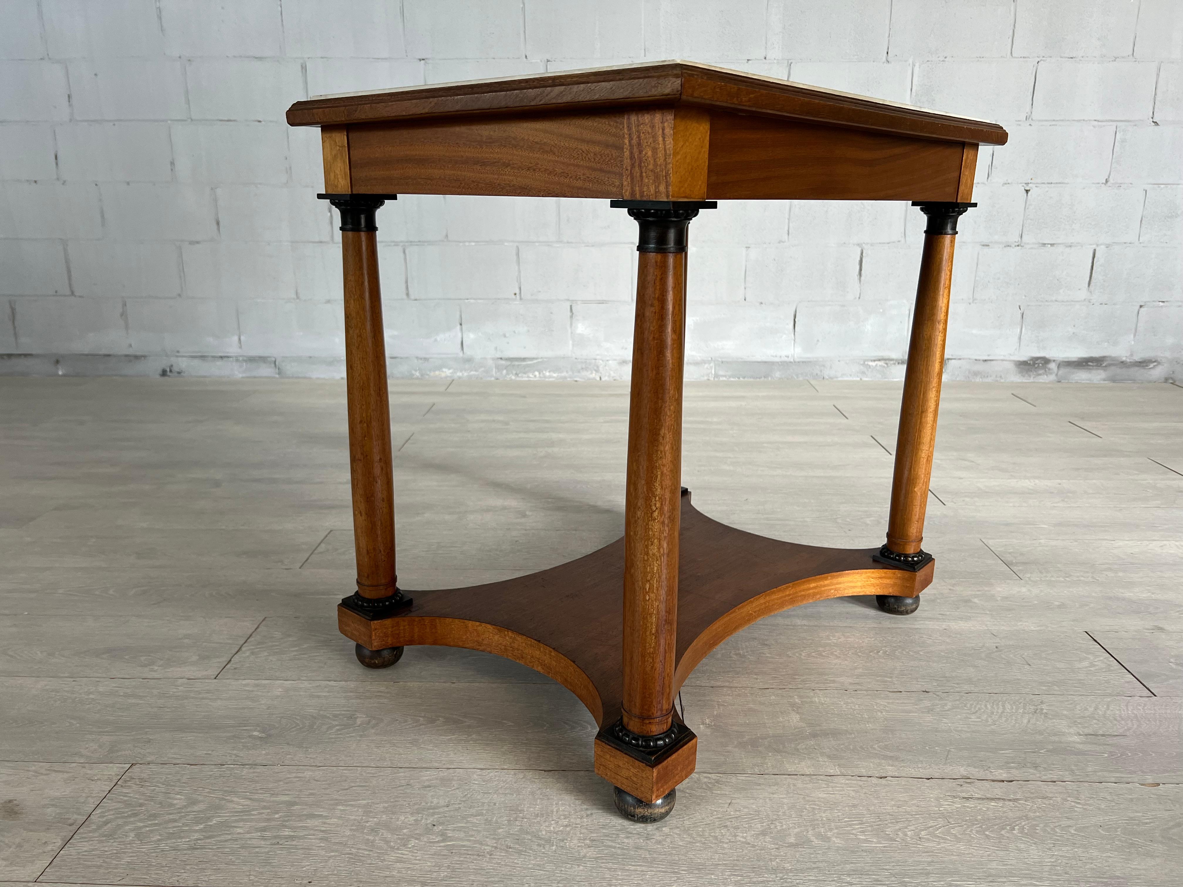 Elegant Vintage Art Deco Biedermeier Accent Console Table or Lady Desk For Sale 4