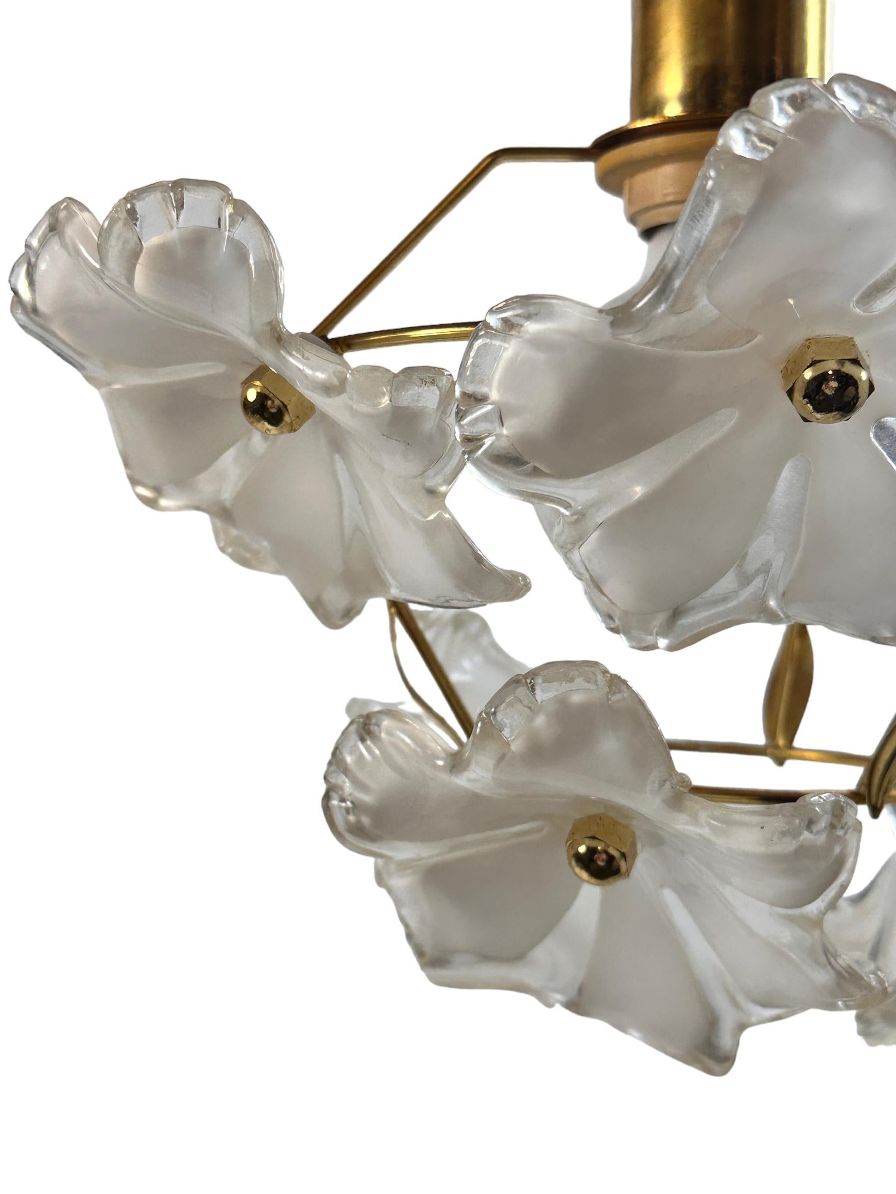 Elegant Vintage Ceiling Light Pendant White Lucite Flowers, Eglo Austria 1970s For Sale 2