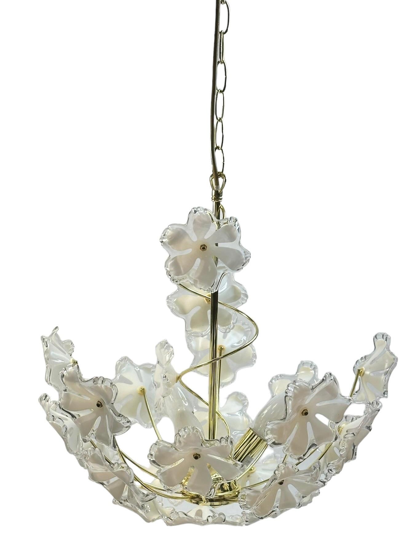 Elegant Vintage Chandelier White Lucite Flowers, Eglo Leuchten Austria 1970s In Good Condition For Sale In Nuernberg, DE