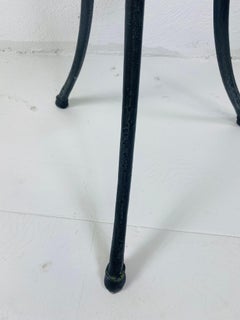 Elegante table à plateau de marbre d'inspiration Empire classique vintage par Maitland Smith