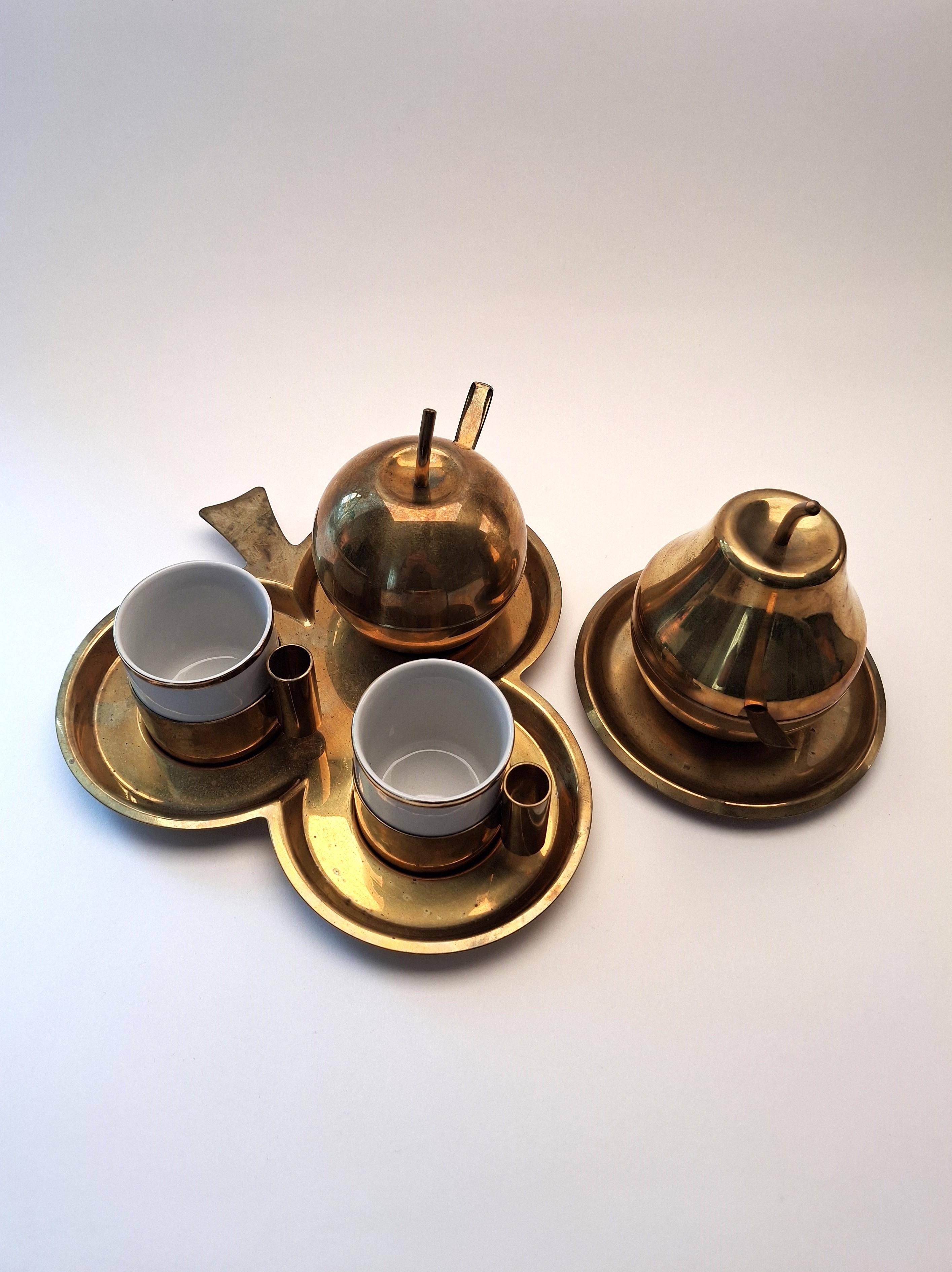 Elegant Vintage Coffee Set – Italian Art Deco, 1960s In Good Condition For Sale In Ljubljana, SI
