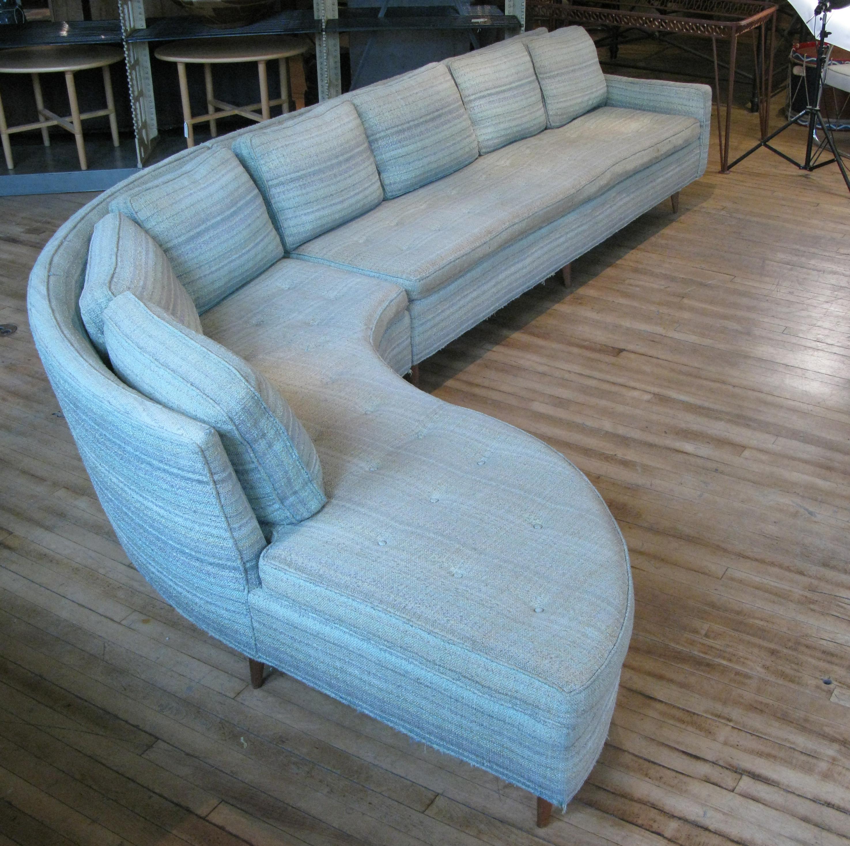 Elegant Vintage Curved Sectional Sofa by Erwin Lambeth In Good Condition In Hudson, NY
