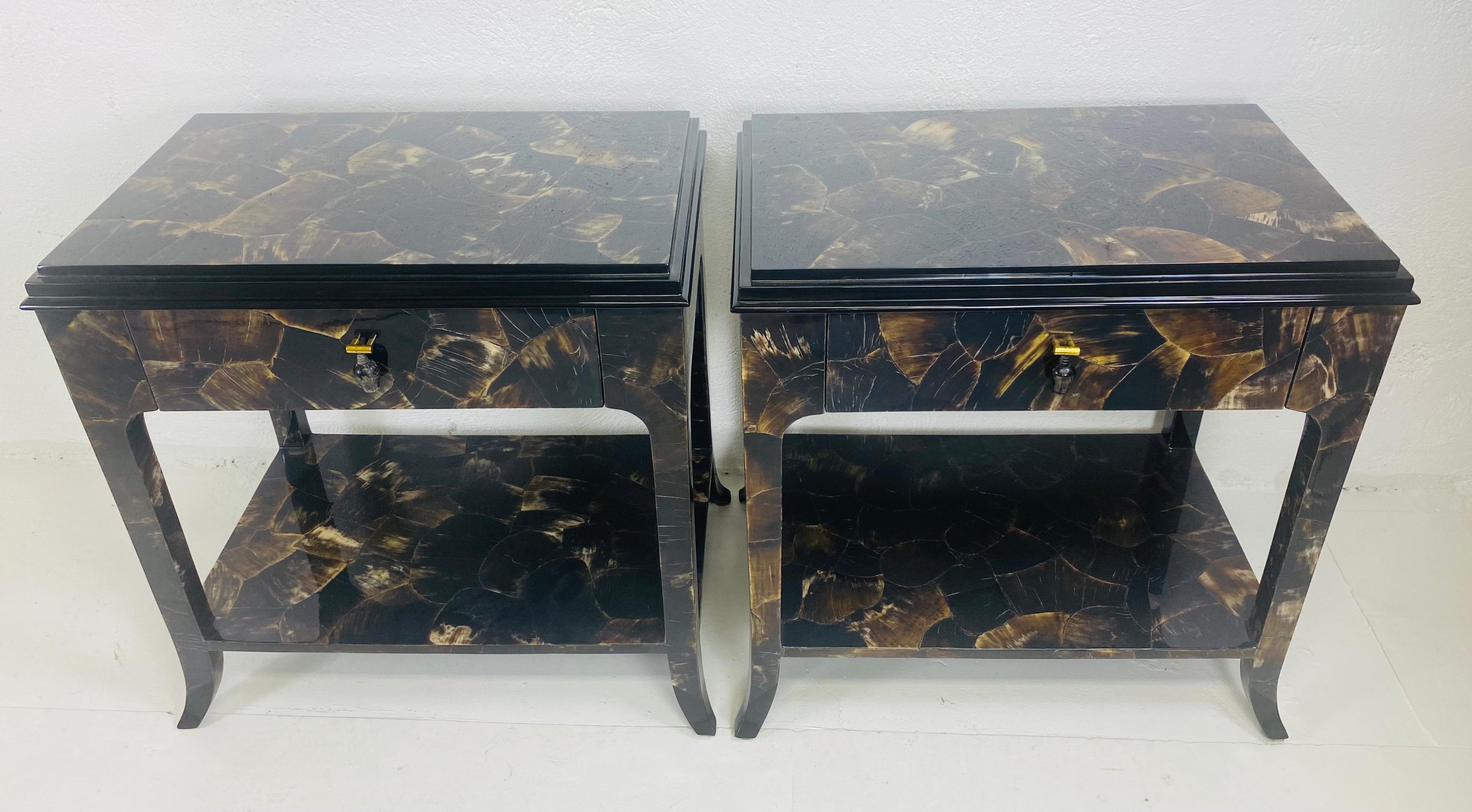 Eleganti tavolini vintage in finto guscio di tartaruga/una coppia in vendita 6