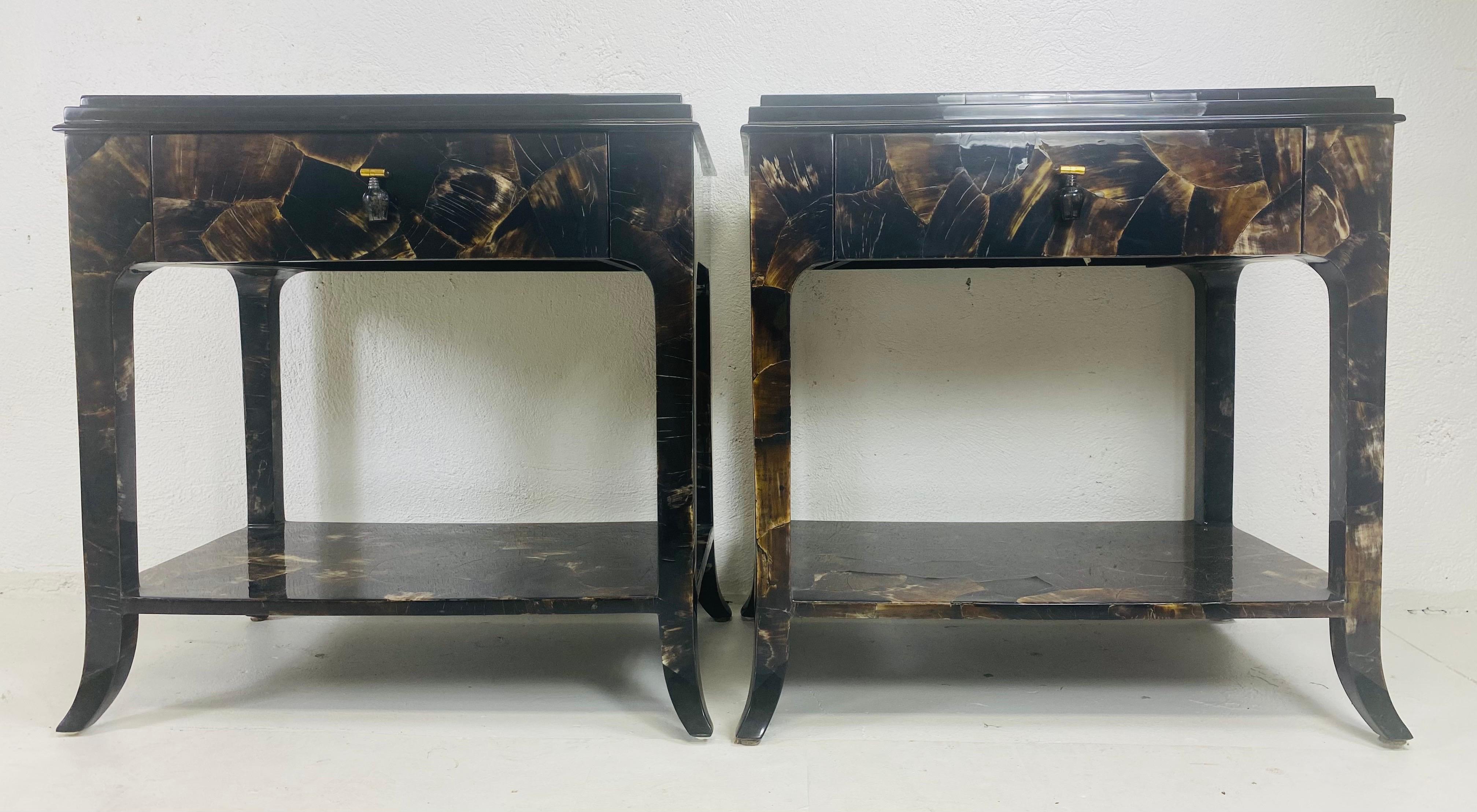 Eleganti tavolini vintage in finto guscio di tartaruga/una coppia in vendita 1